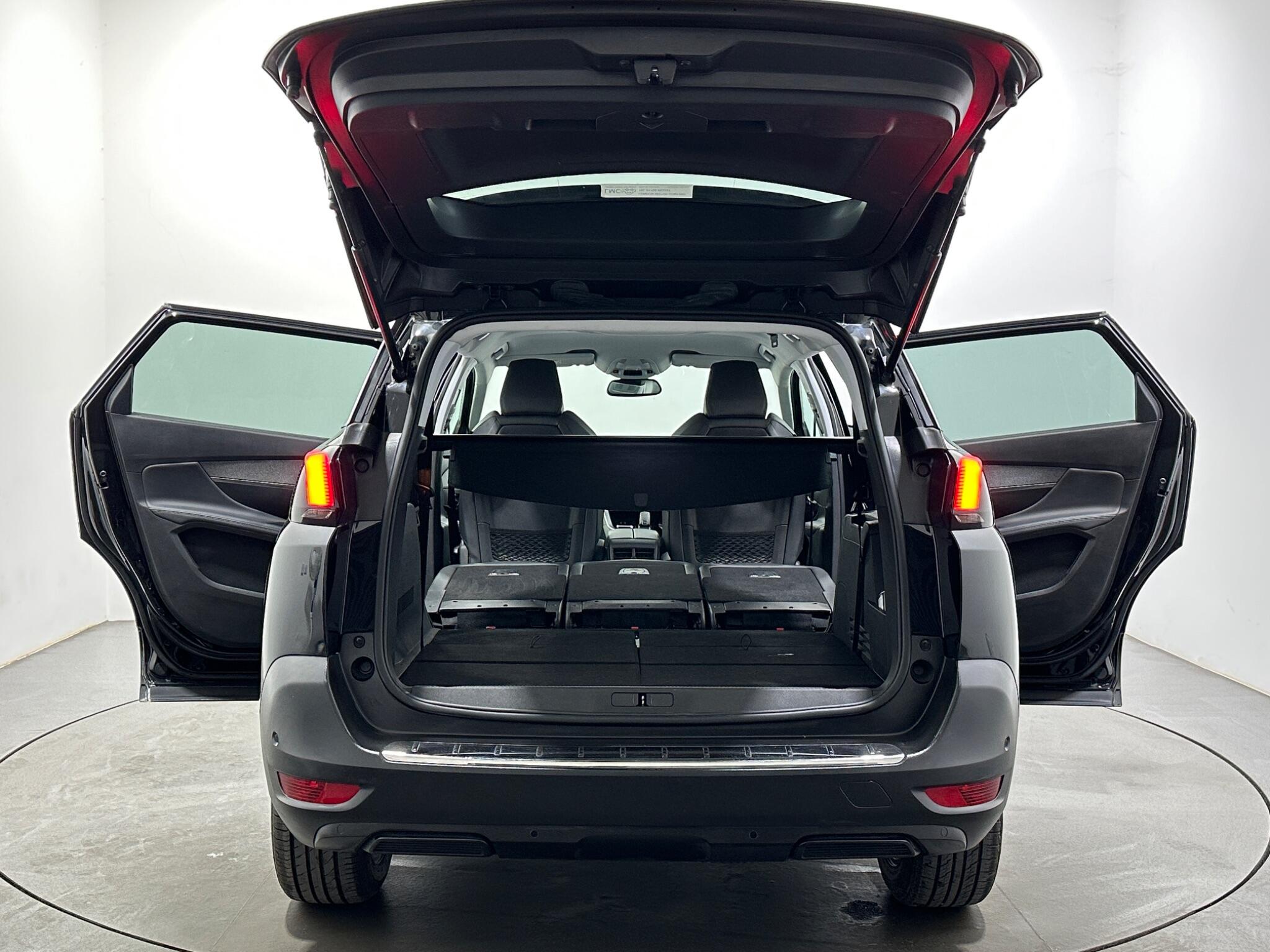 Peugeot 5008 view 42