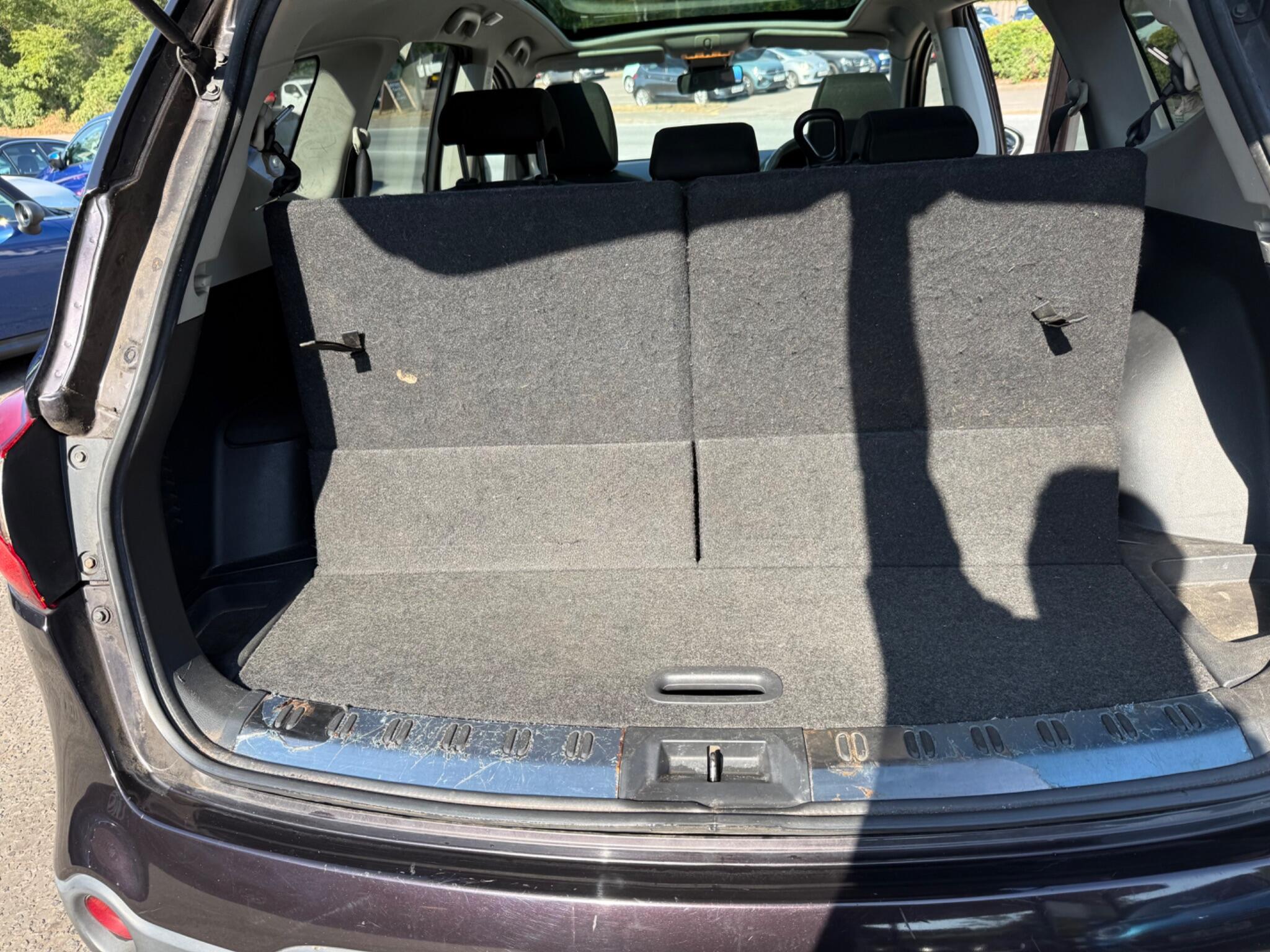 Nissan Qashqai+2 view 32