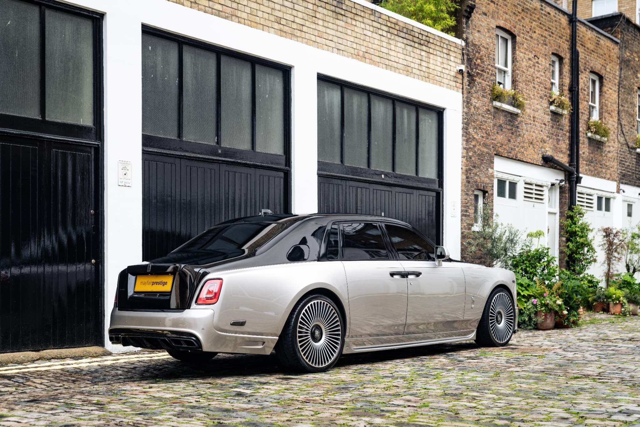 Rolls-Royce Phantom view 8