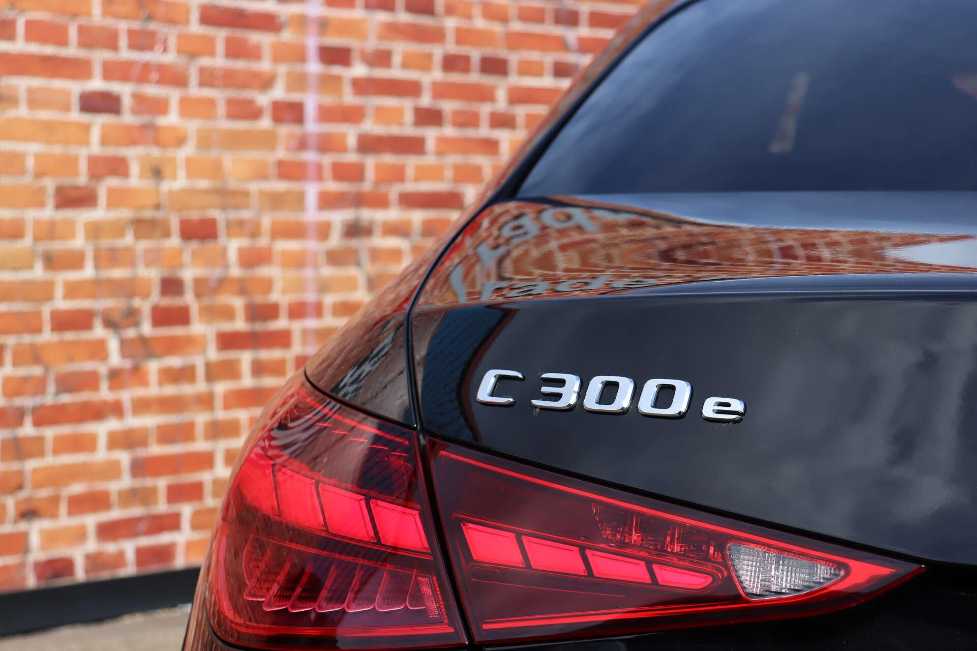 Mercedes-Benz C Class view 33