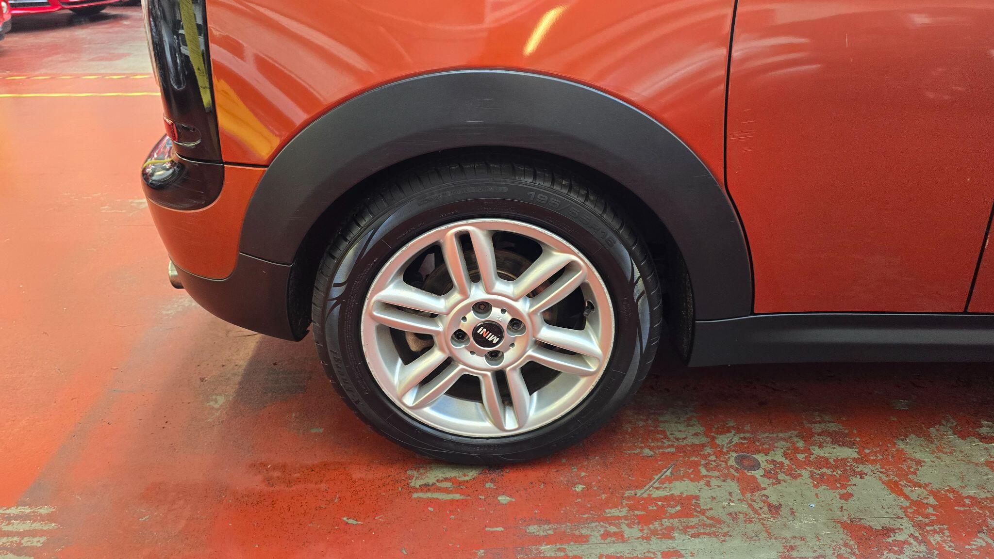 Mini Clubman view 26