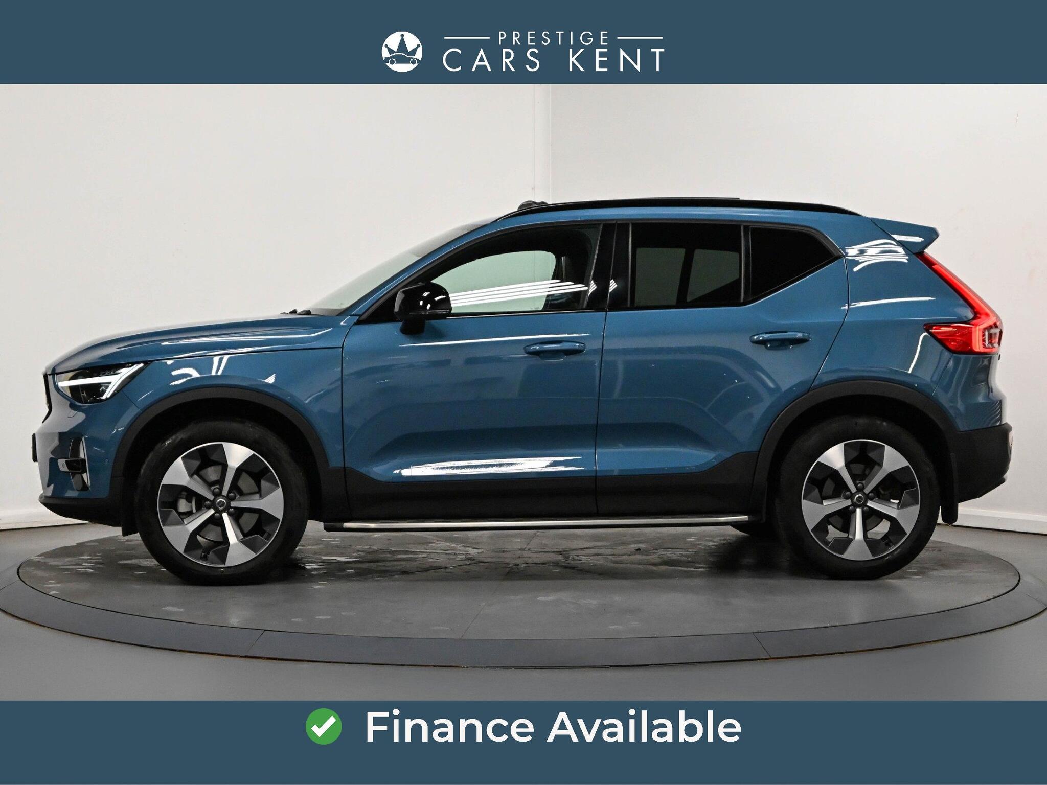 Volvo XC40 view 4