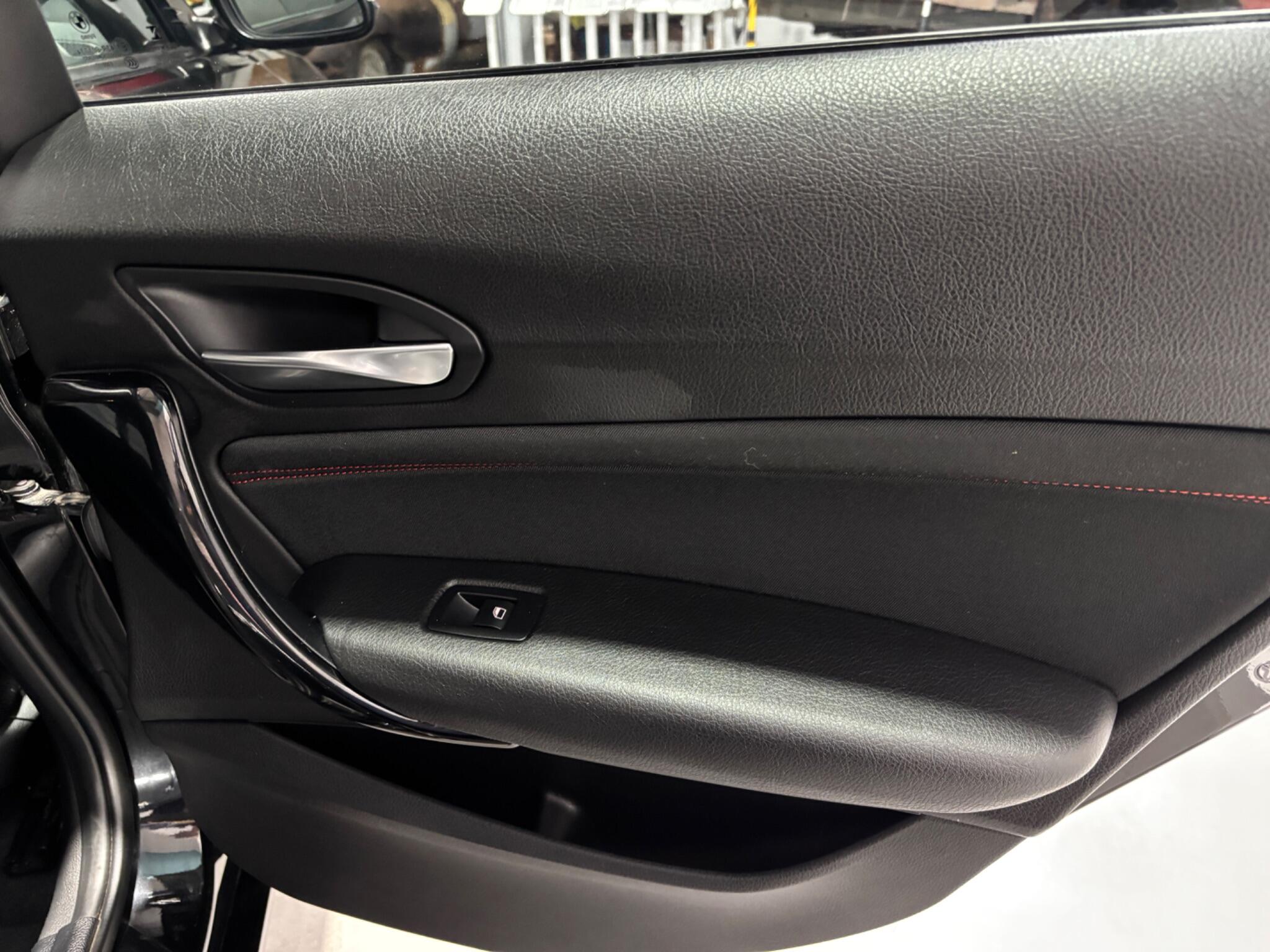 BMW 1 Series view 15