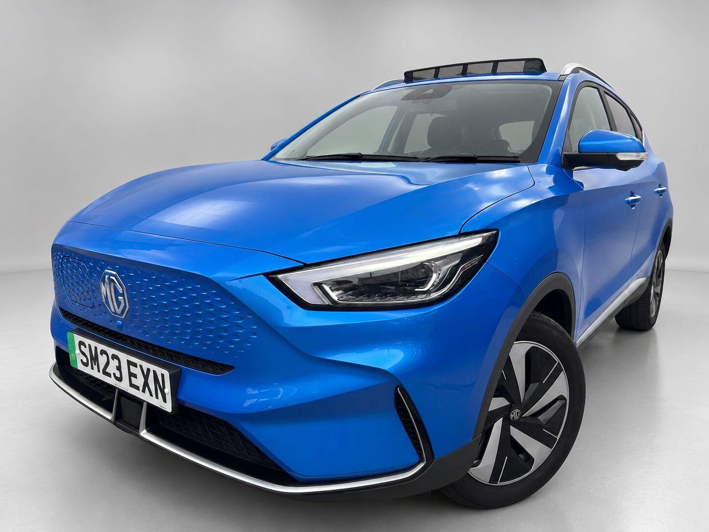 MG ZS view 8