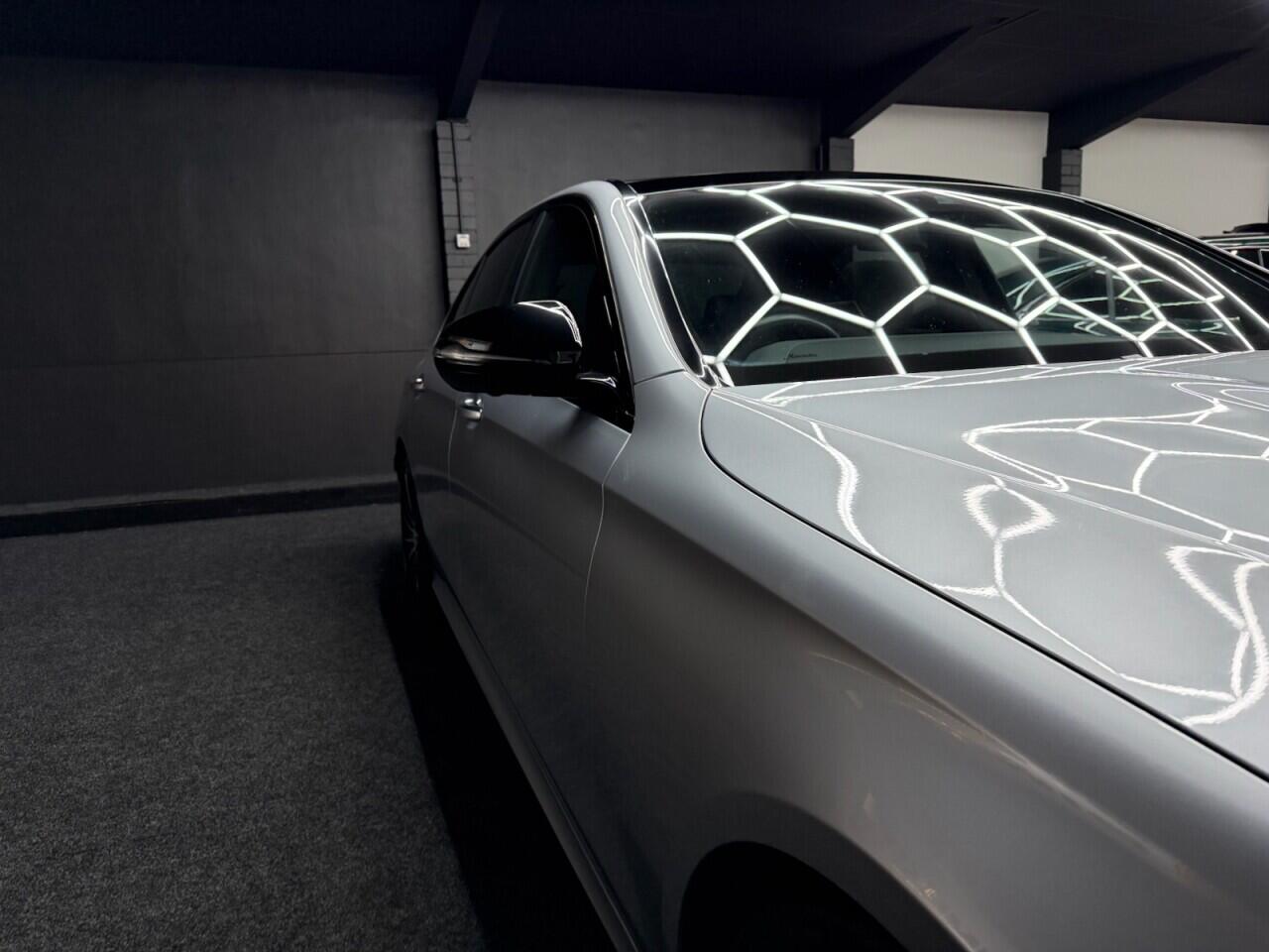 Mercedes-Benz E-Class view 18