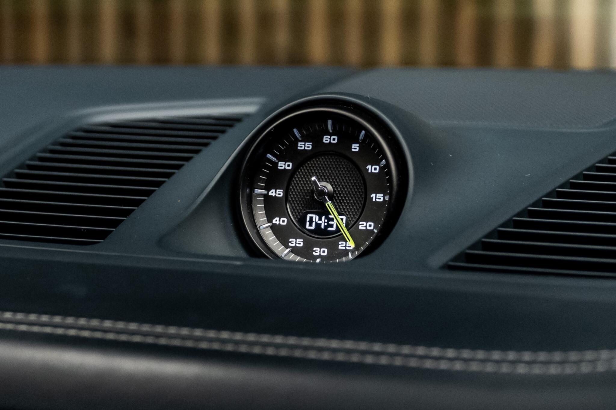 Porsche Cayenne view 42