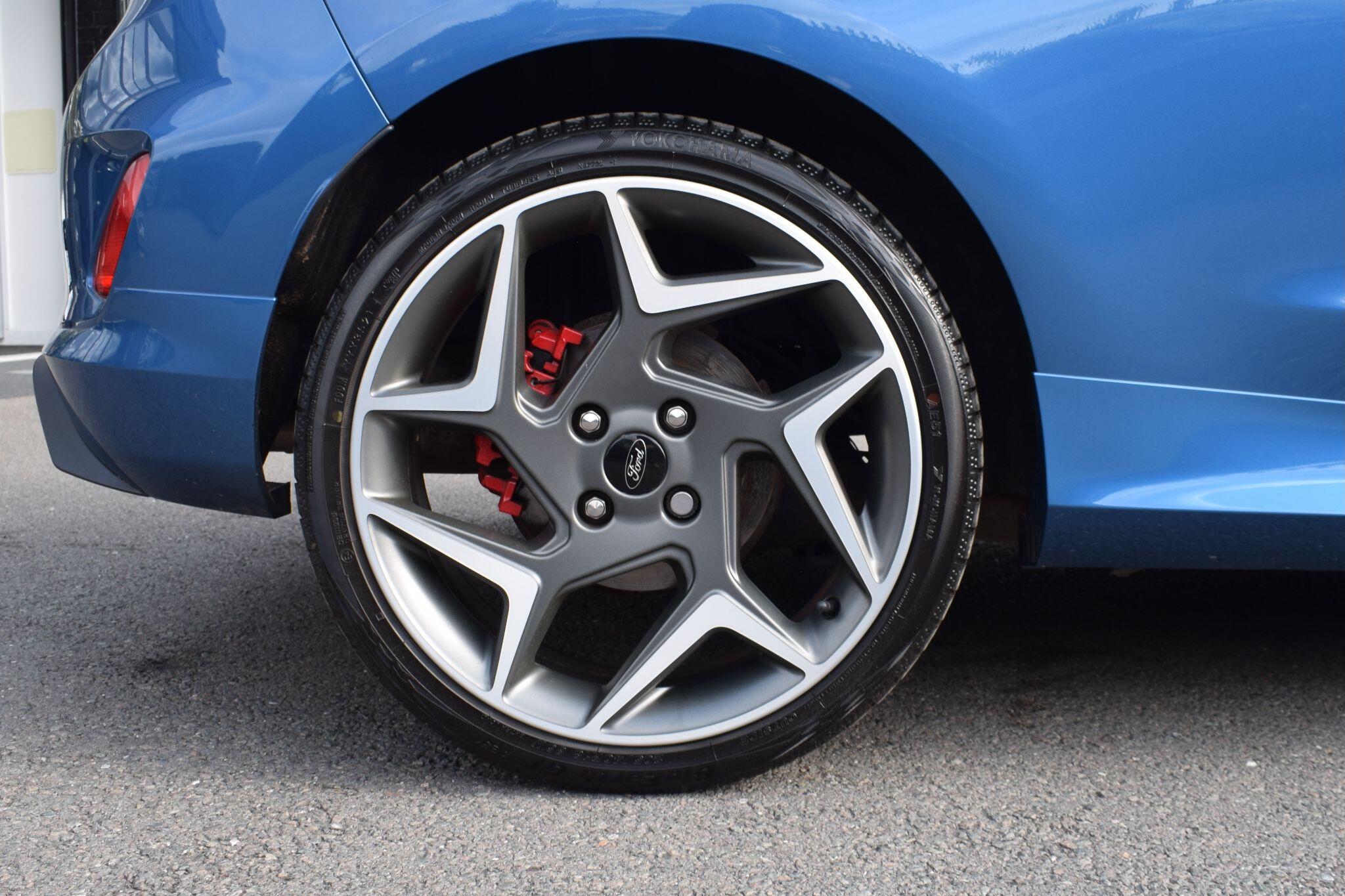Ford Fiesta view 35