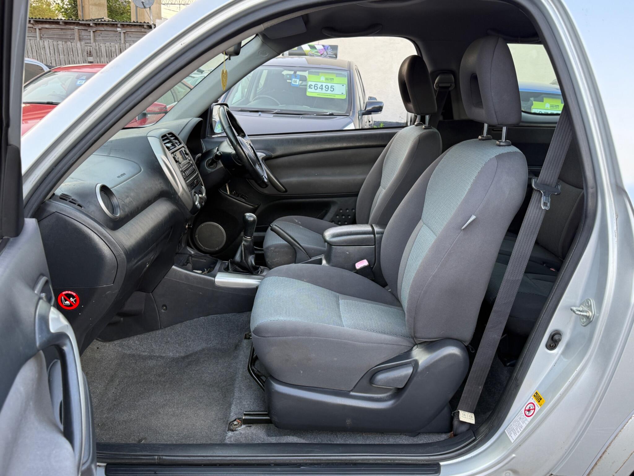 Toyota RAV4 - Image 19