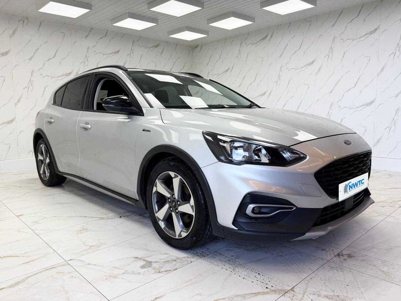 Ford Focus view 5