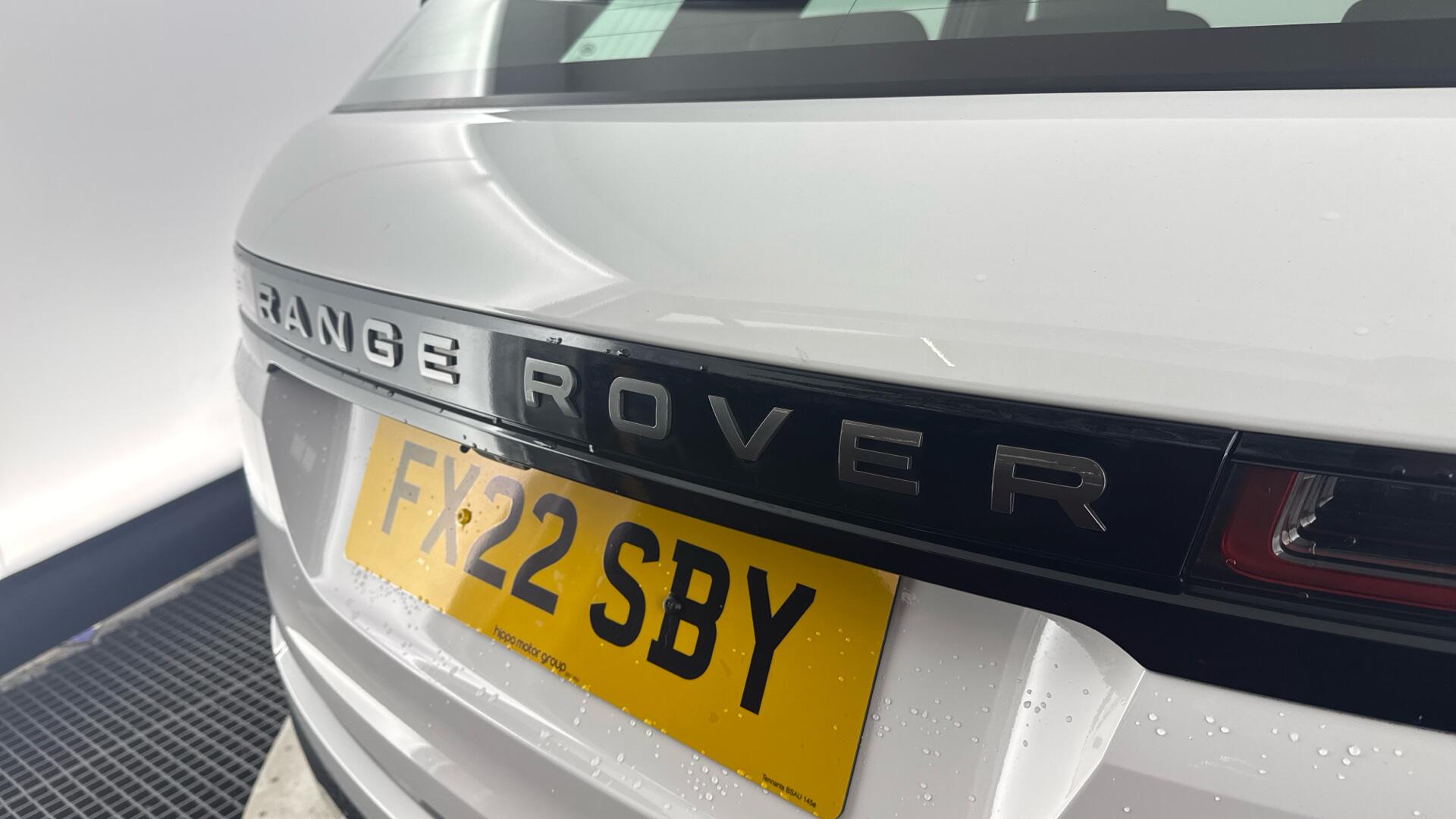 Land Rover Range Rover Evoque view 18