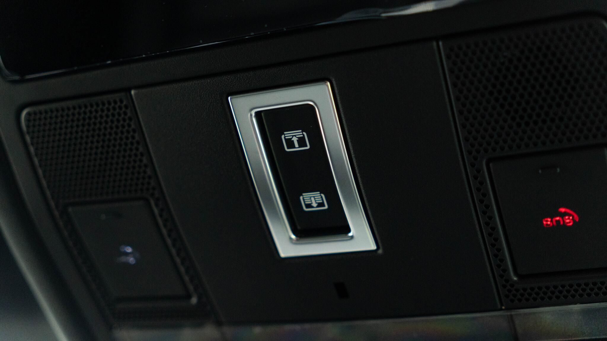 Land Rover Range Rover Evoque view 38