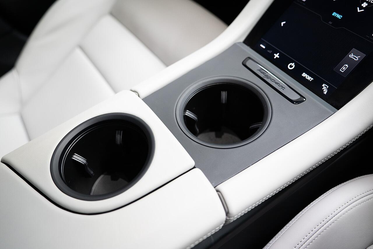 Porsche Taycan view 18