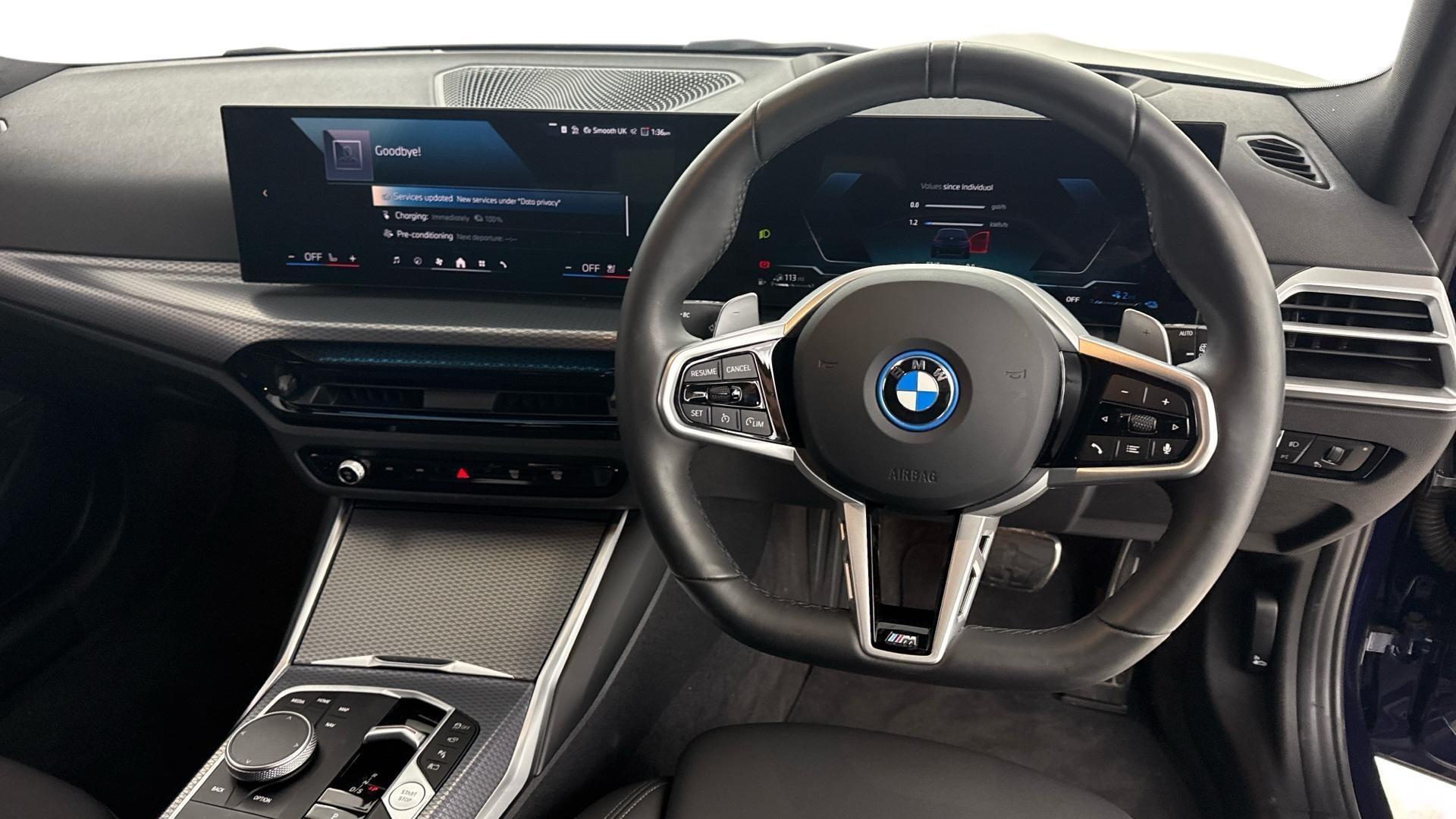 BMW 3 Series view 5