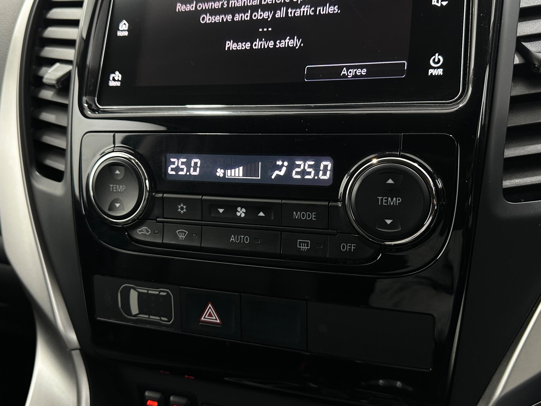 Mitsubishi Shogun Sport view 23