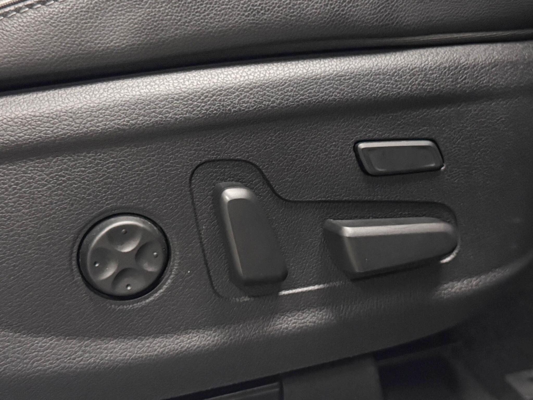Hyundai Santa Fe view 23