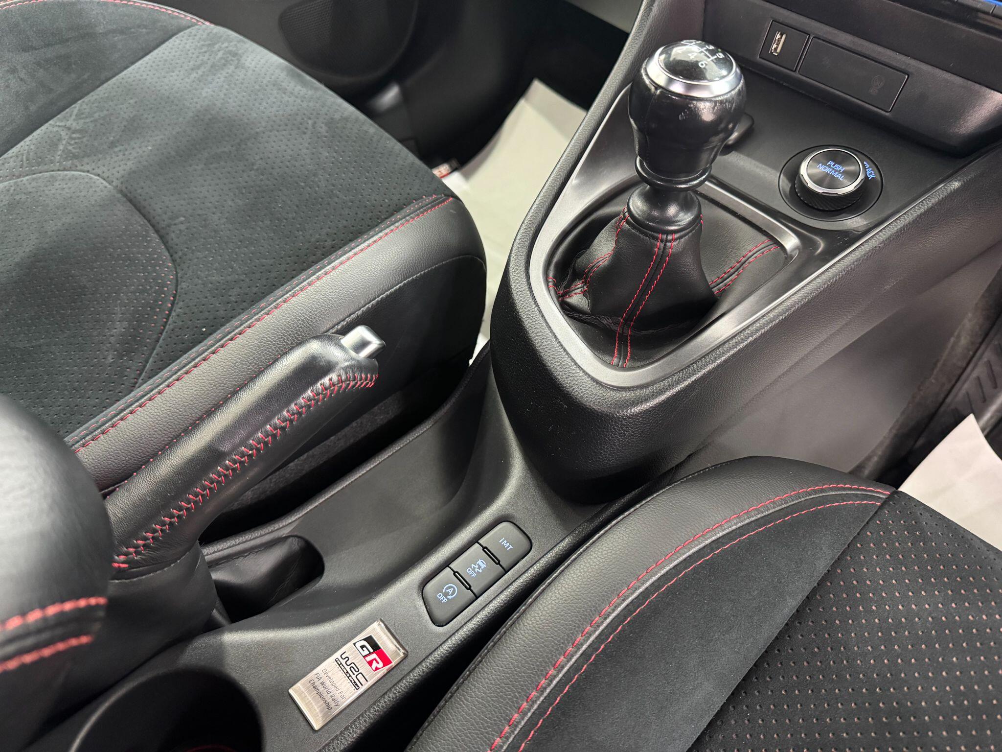 Toyota Yaris view 35
