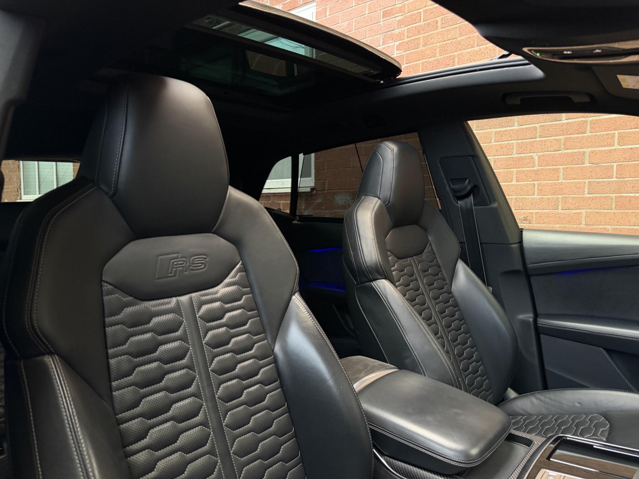 Audi Audi RSQ8 view 26