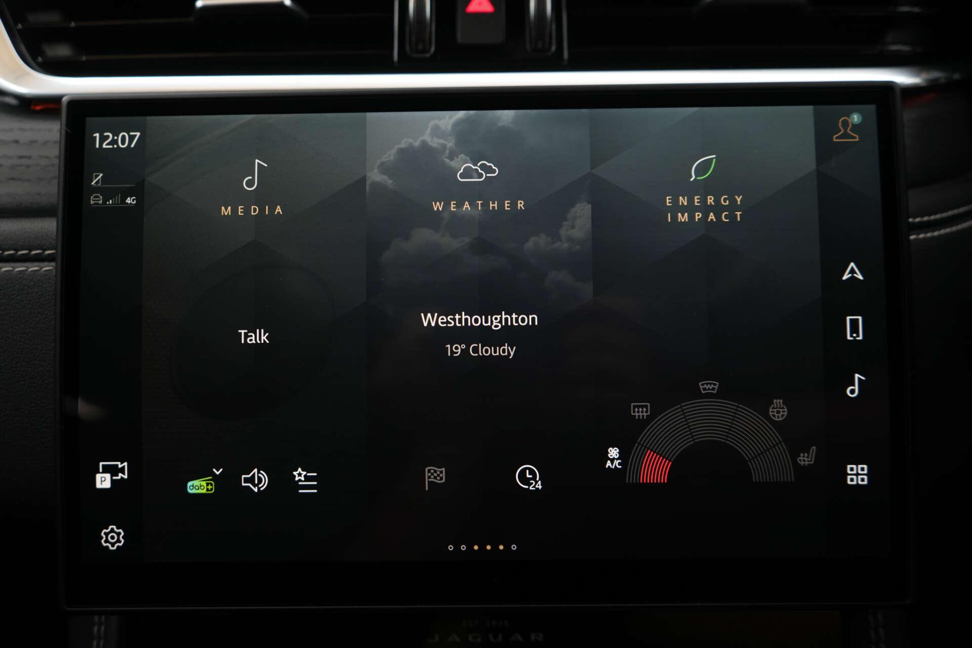 Jaguar F-Pace view 30