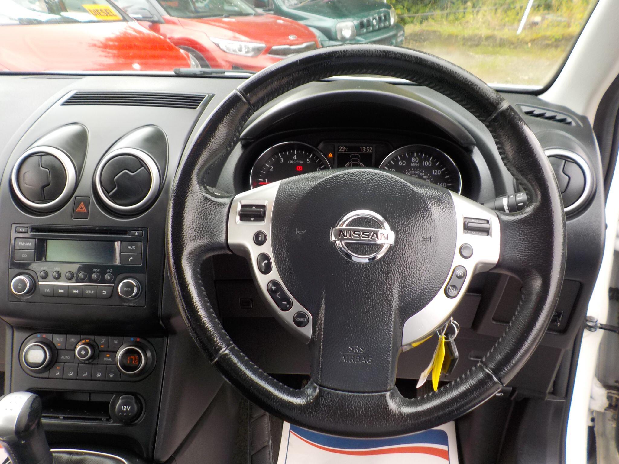 Nissan Qashqai 1.6 Acenta 2WD Euro 5 (s/s) 5dr