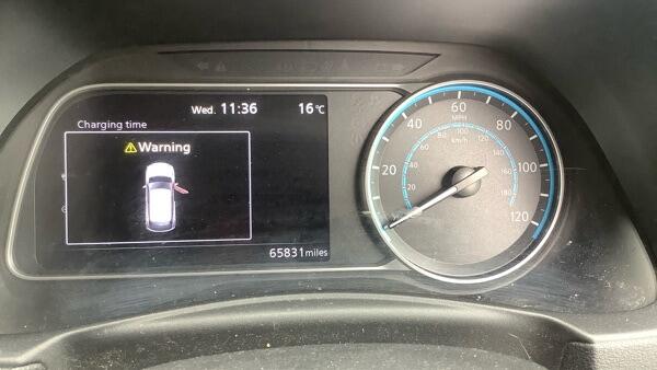Nissan Leaf view 10