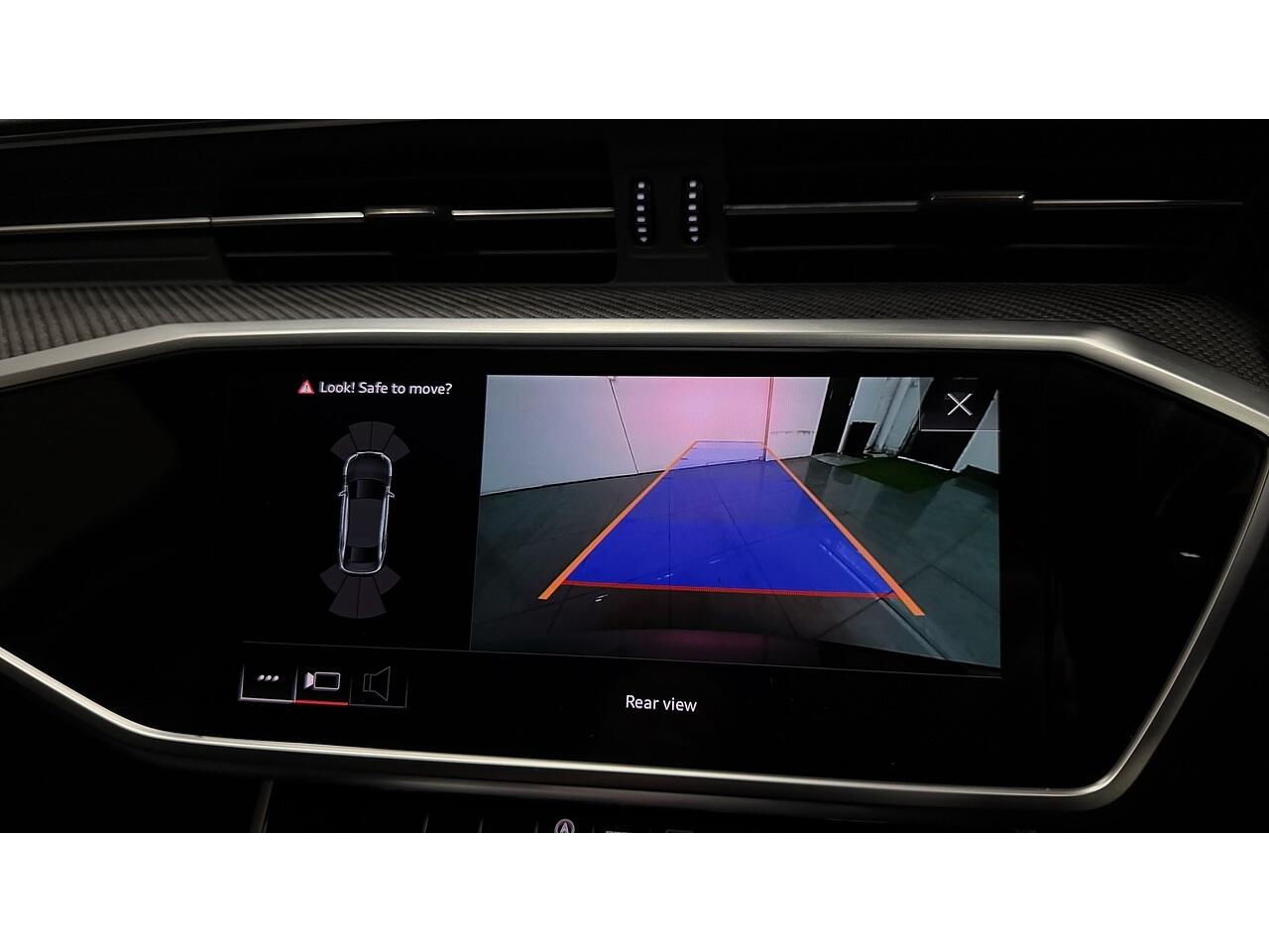 Audi A6 view 31