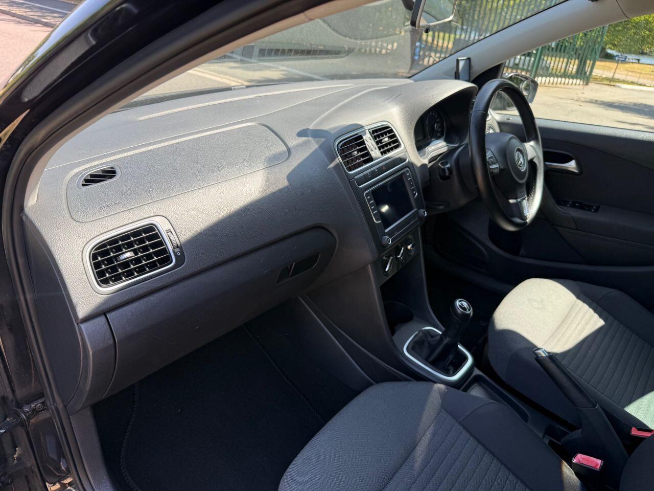 Volkswagen Polo view 43
