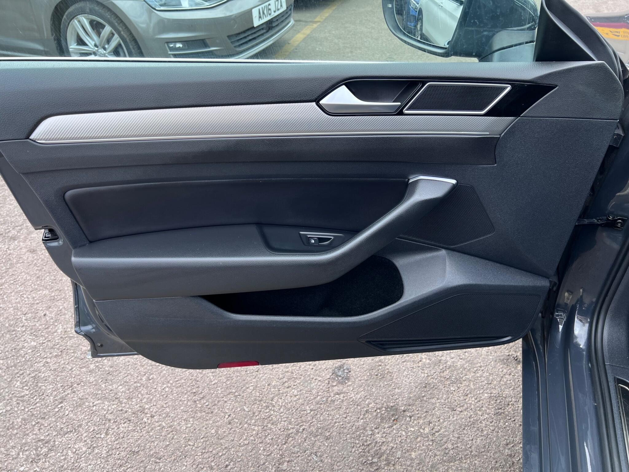 Volkswagen Arteon view 37