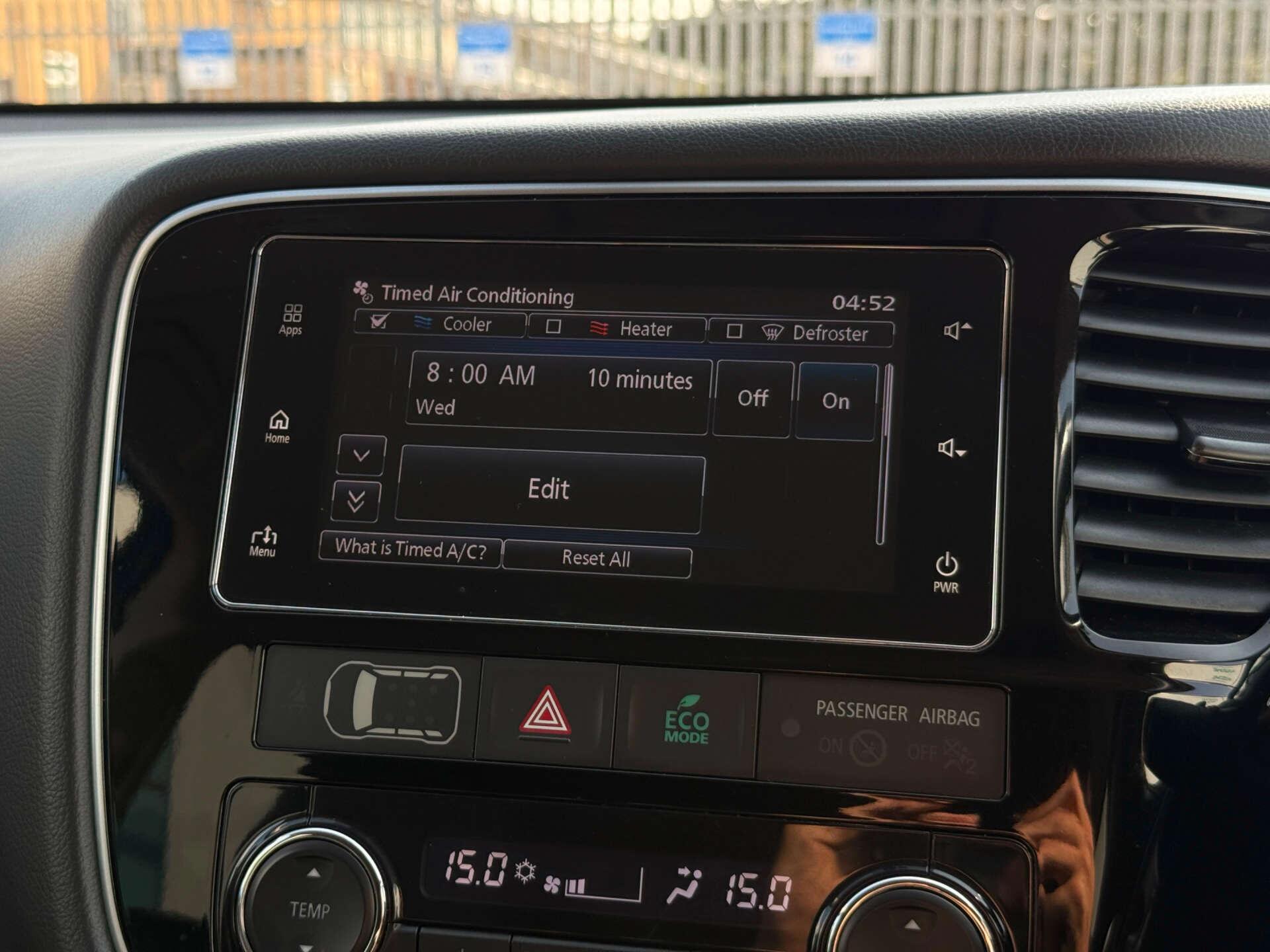 Mitsubishi Outlander view 73