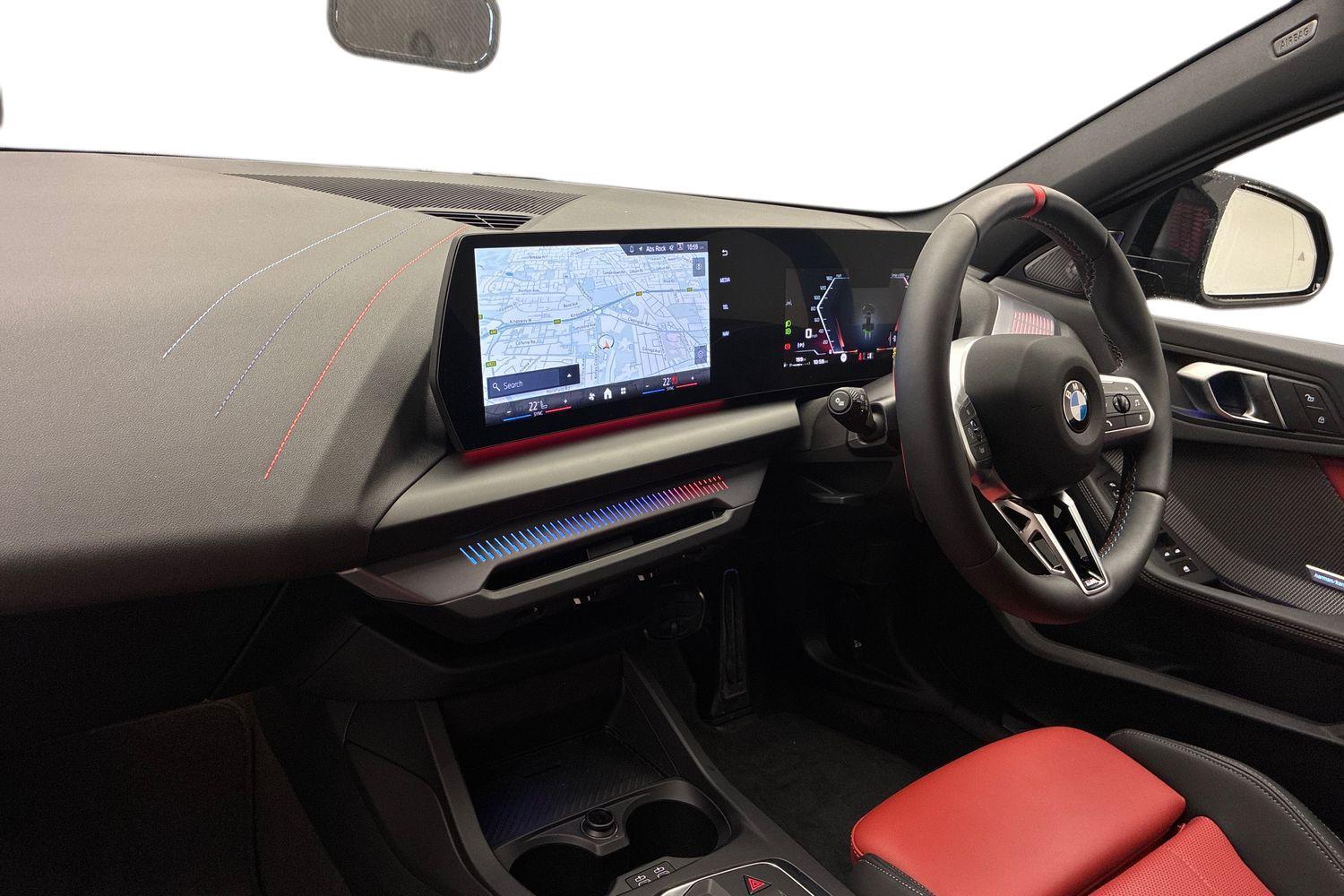 BMW 1 Series view 8