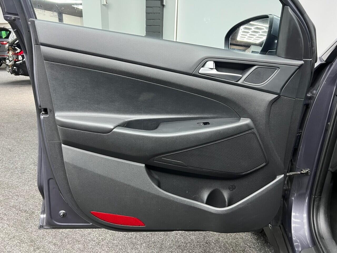 Hyundai Tucson view 26