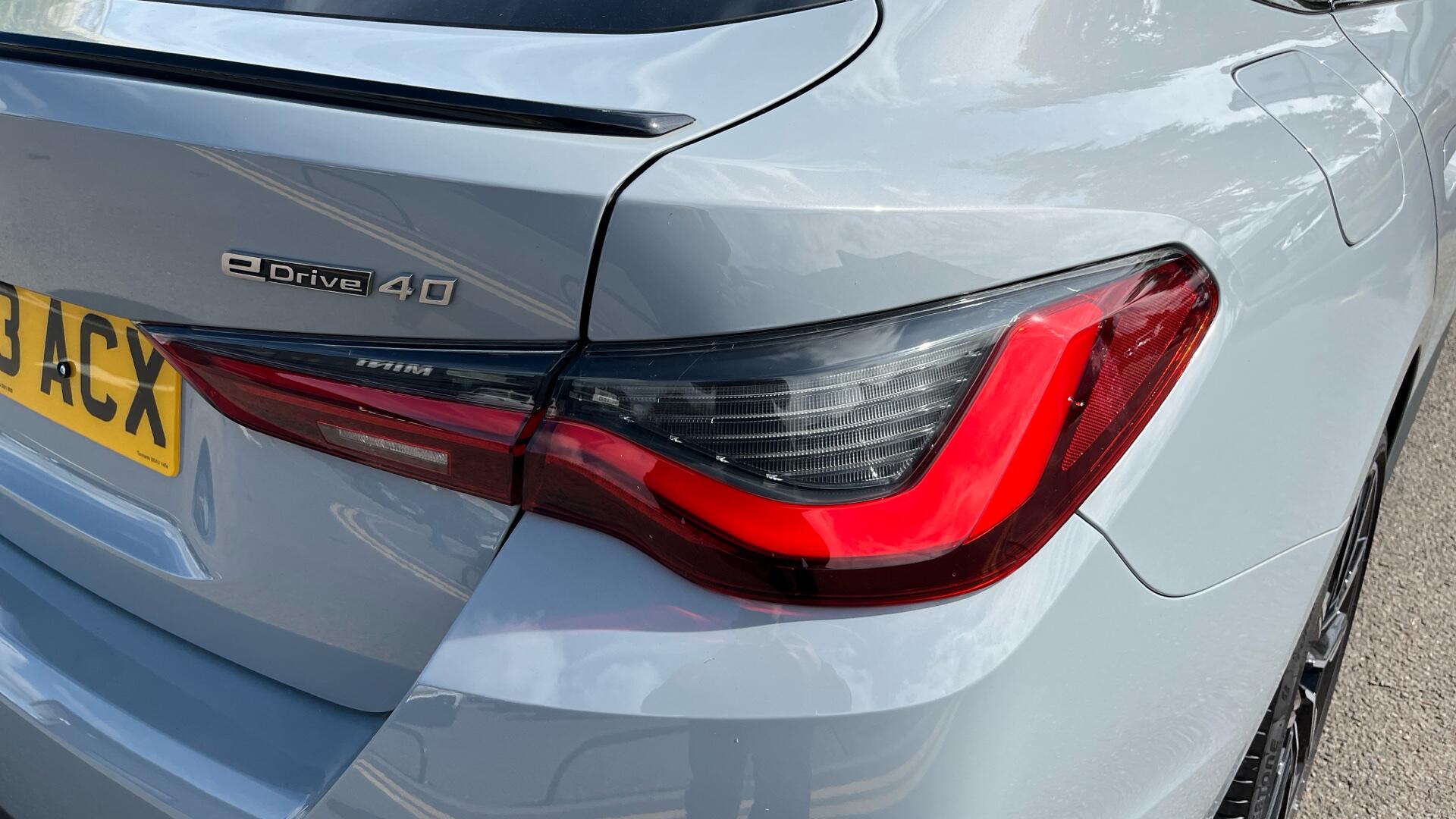 BMW i4 view 22