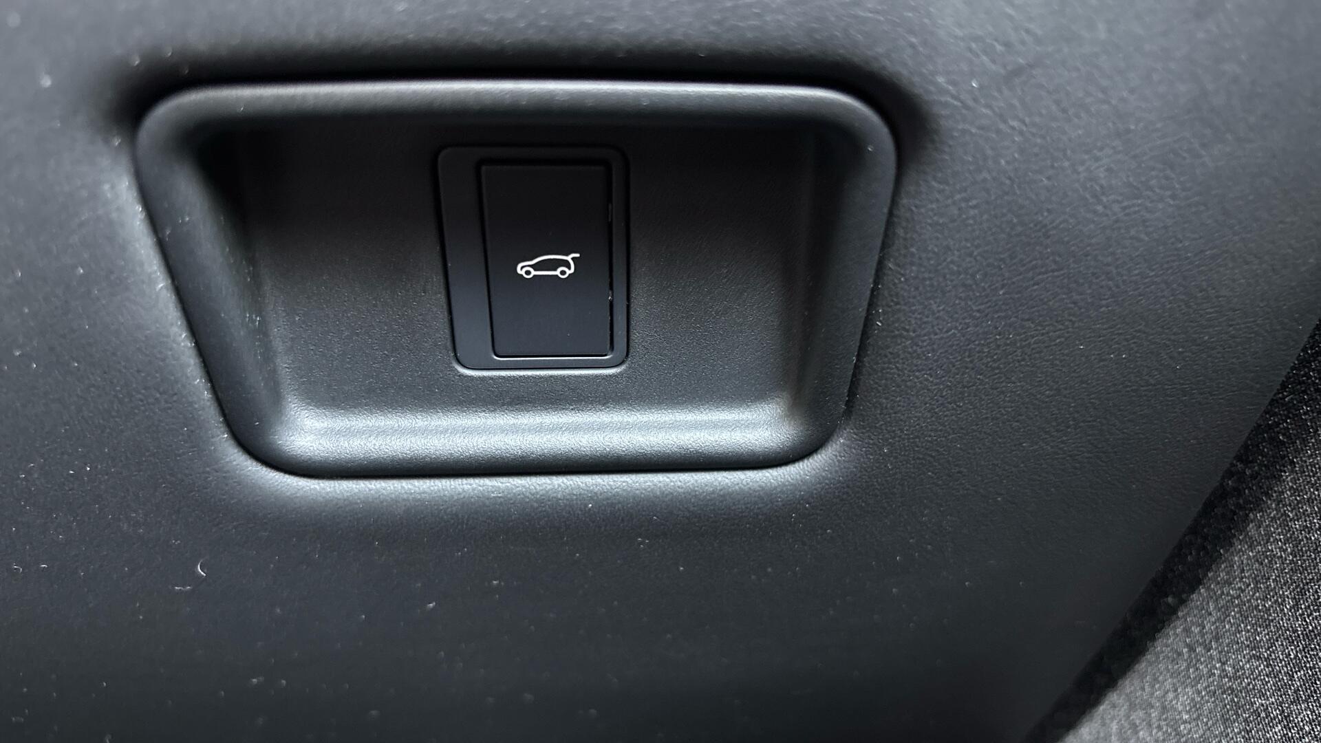 Land Rover Range Rover Sport view 41