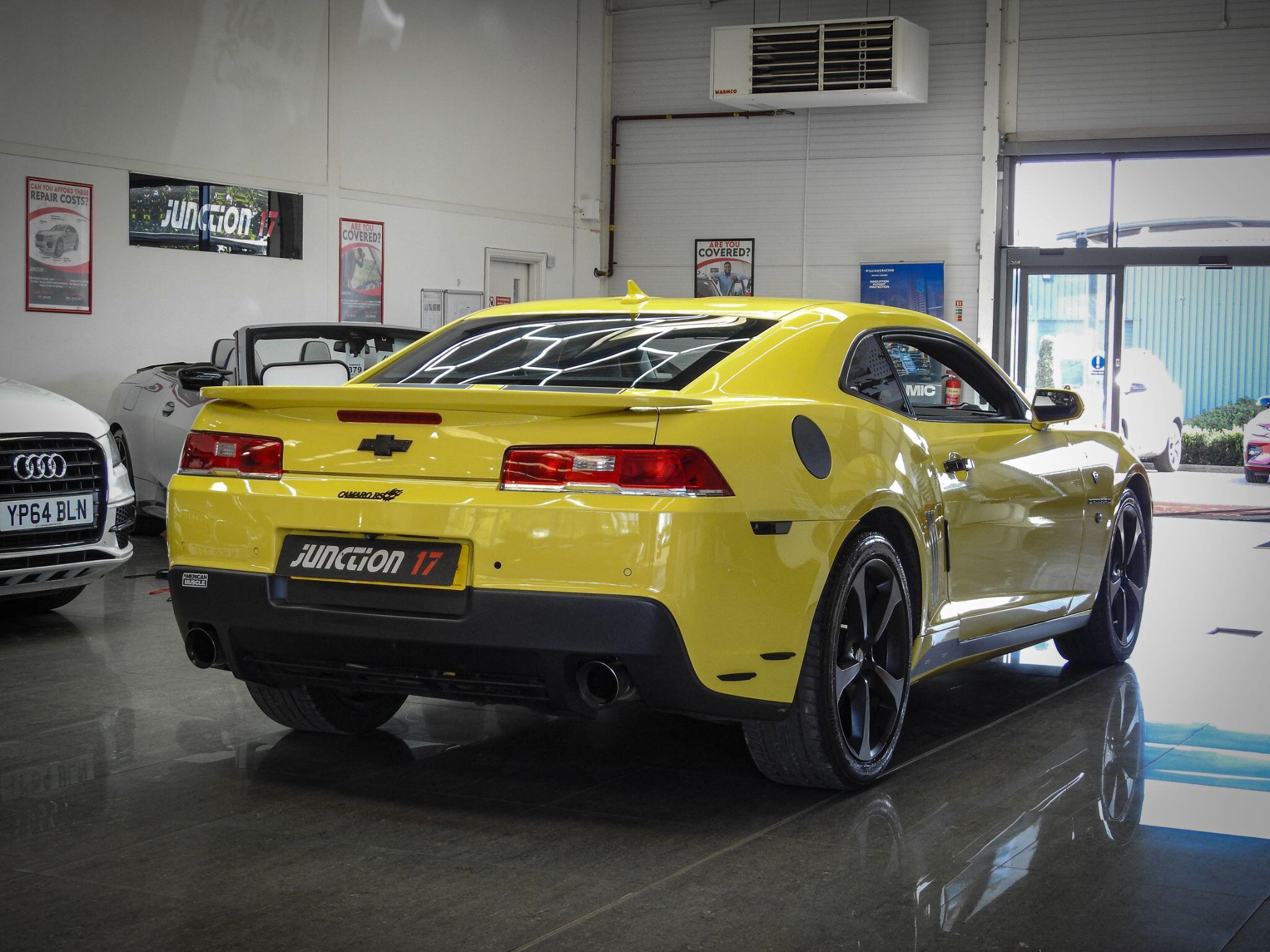 Chevrolet Camaro view 14