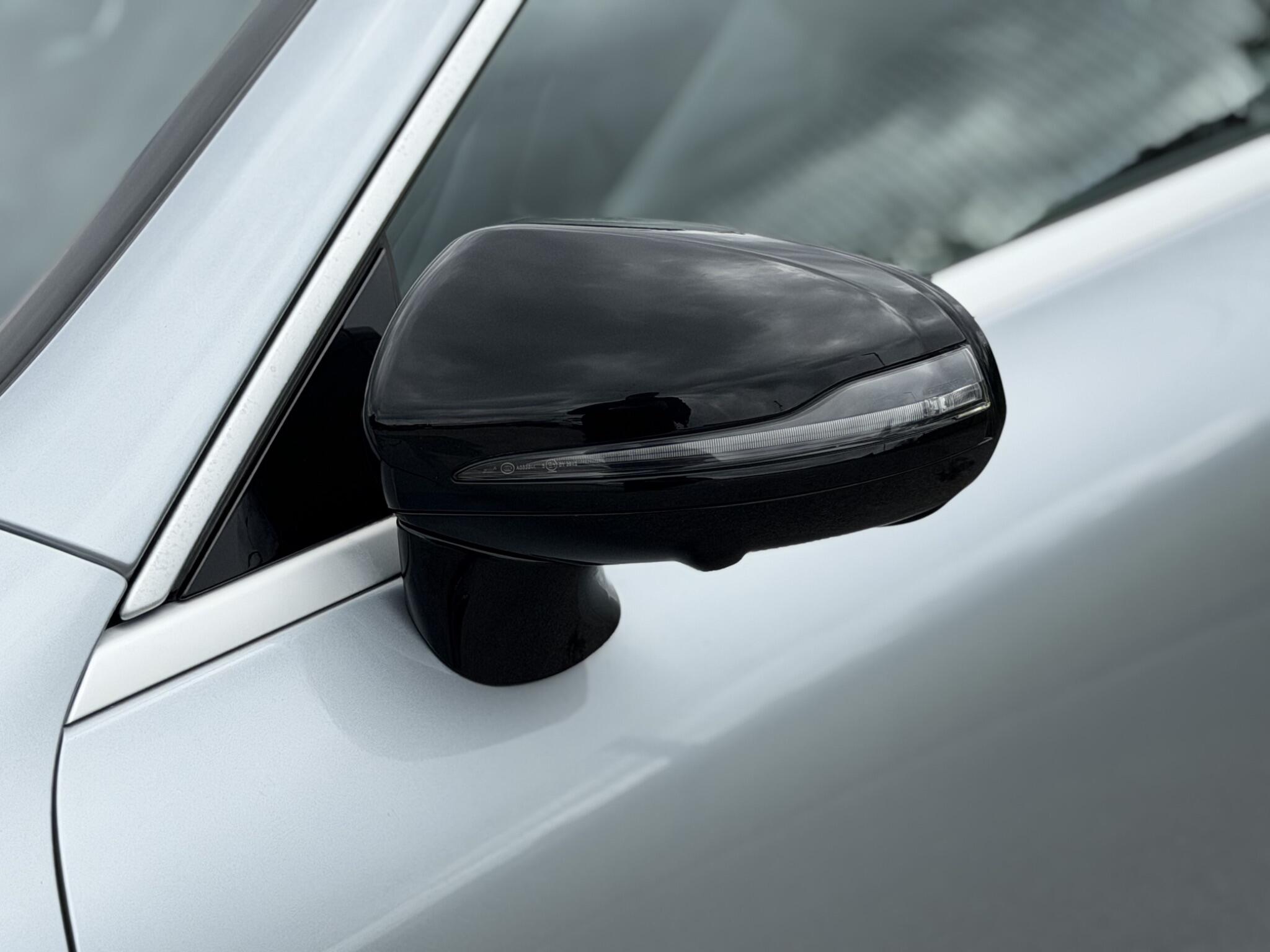 Mercedes-Benz E-Class view 37