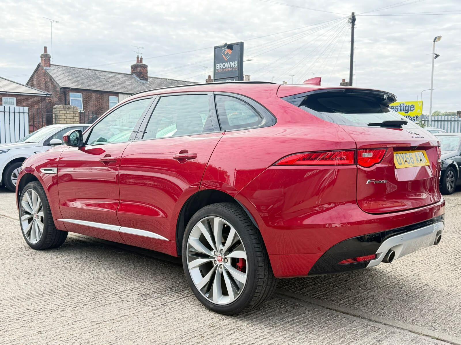 Jaguar F-Pace view 4