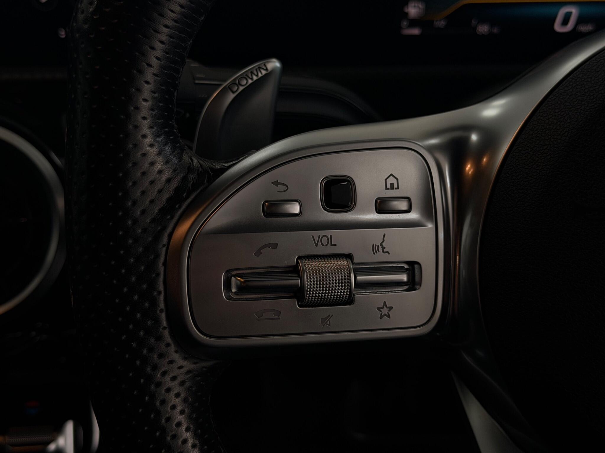 Mercedes-Benz Cla view 26