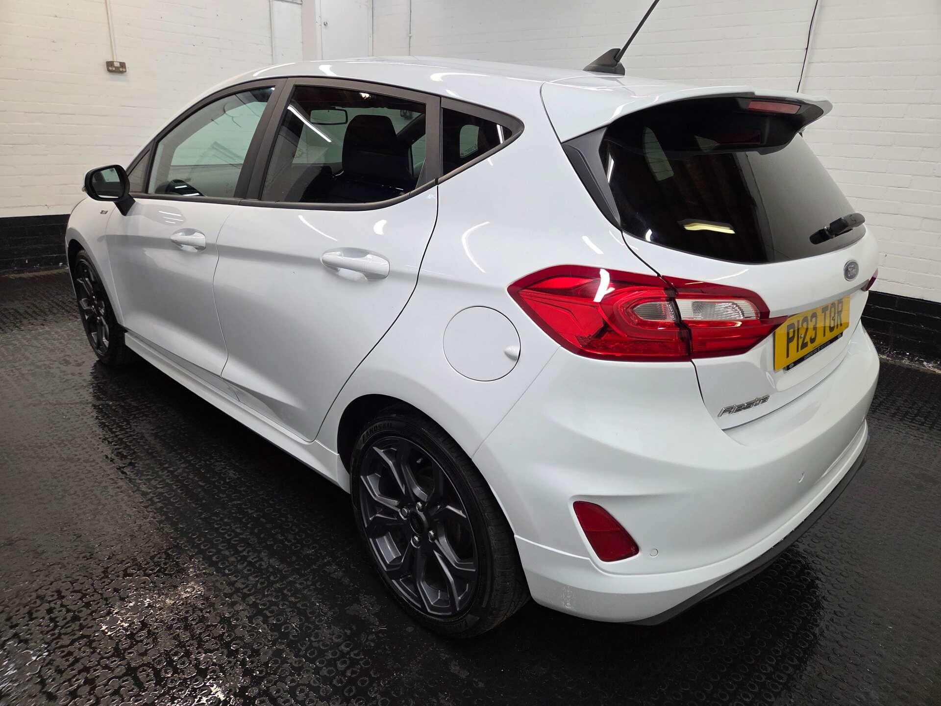 Ford Fiesta view 25