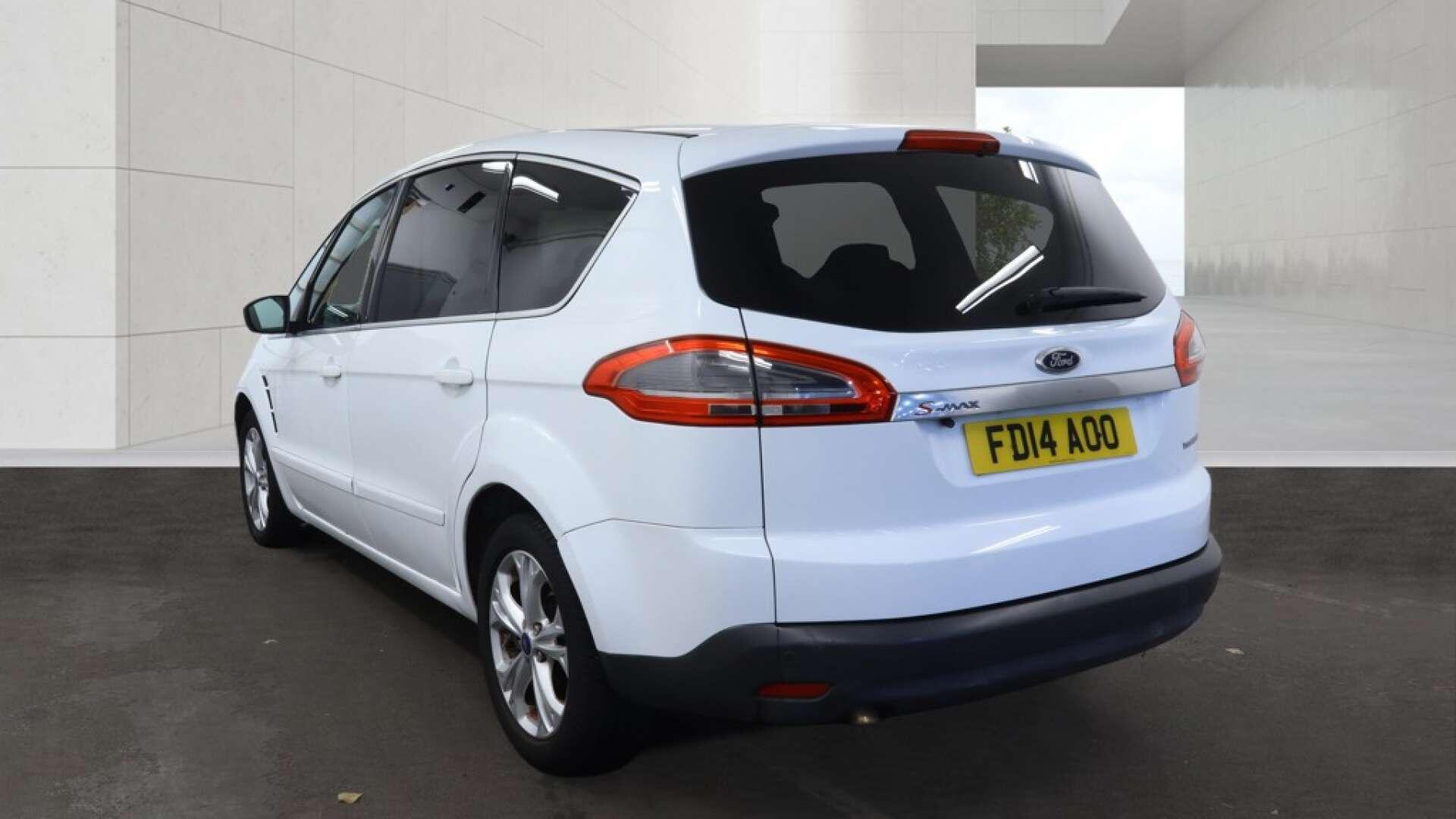 Ford S-Max view 9