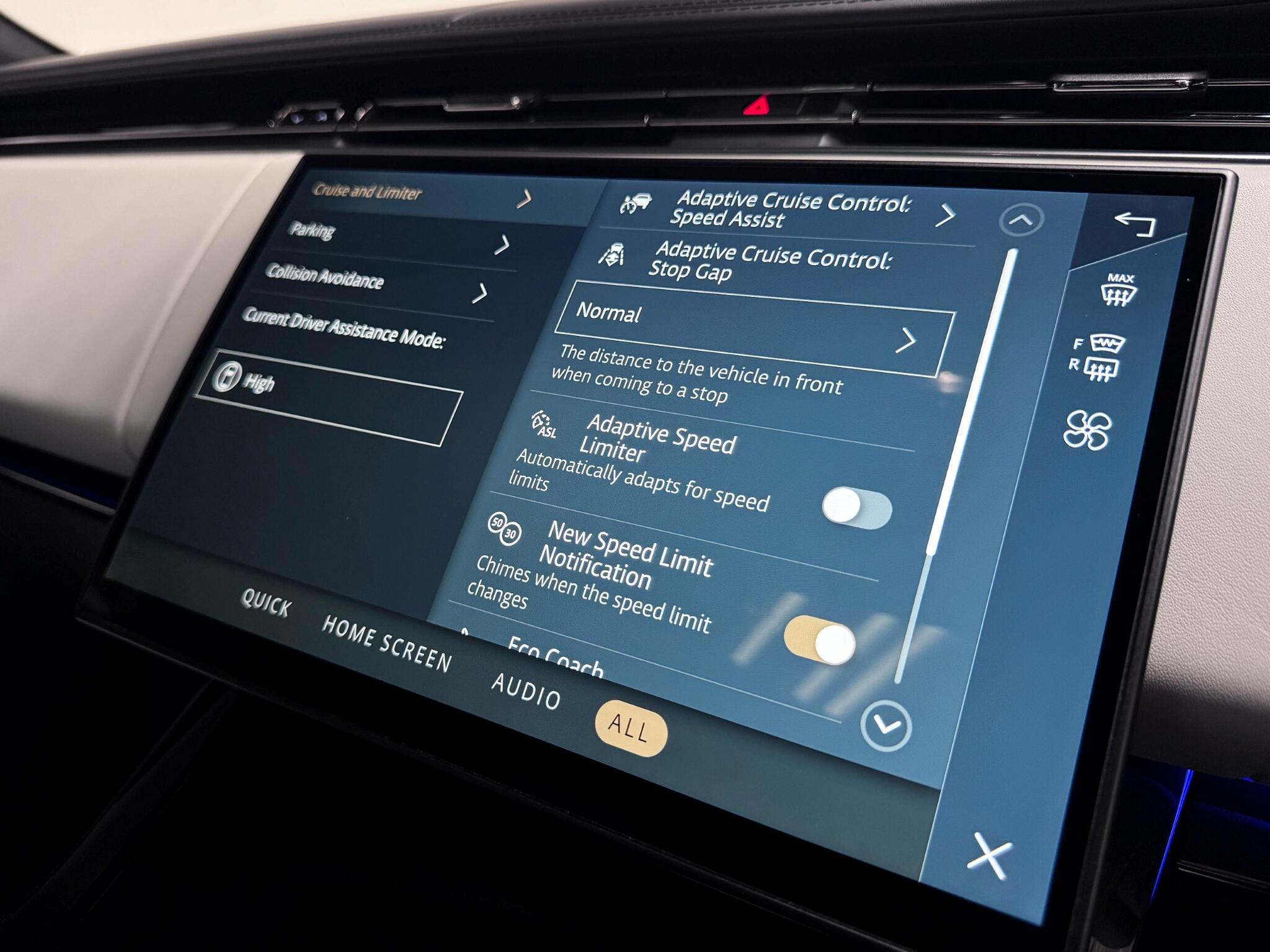 Land Rover Range Rover Sport view 48