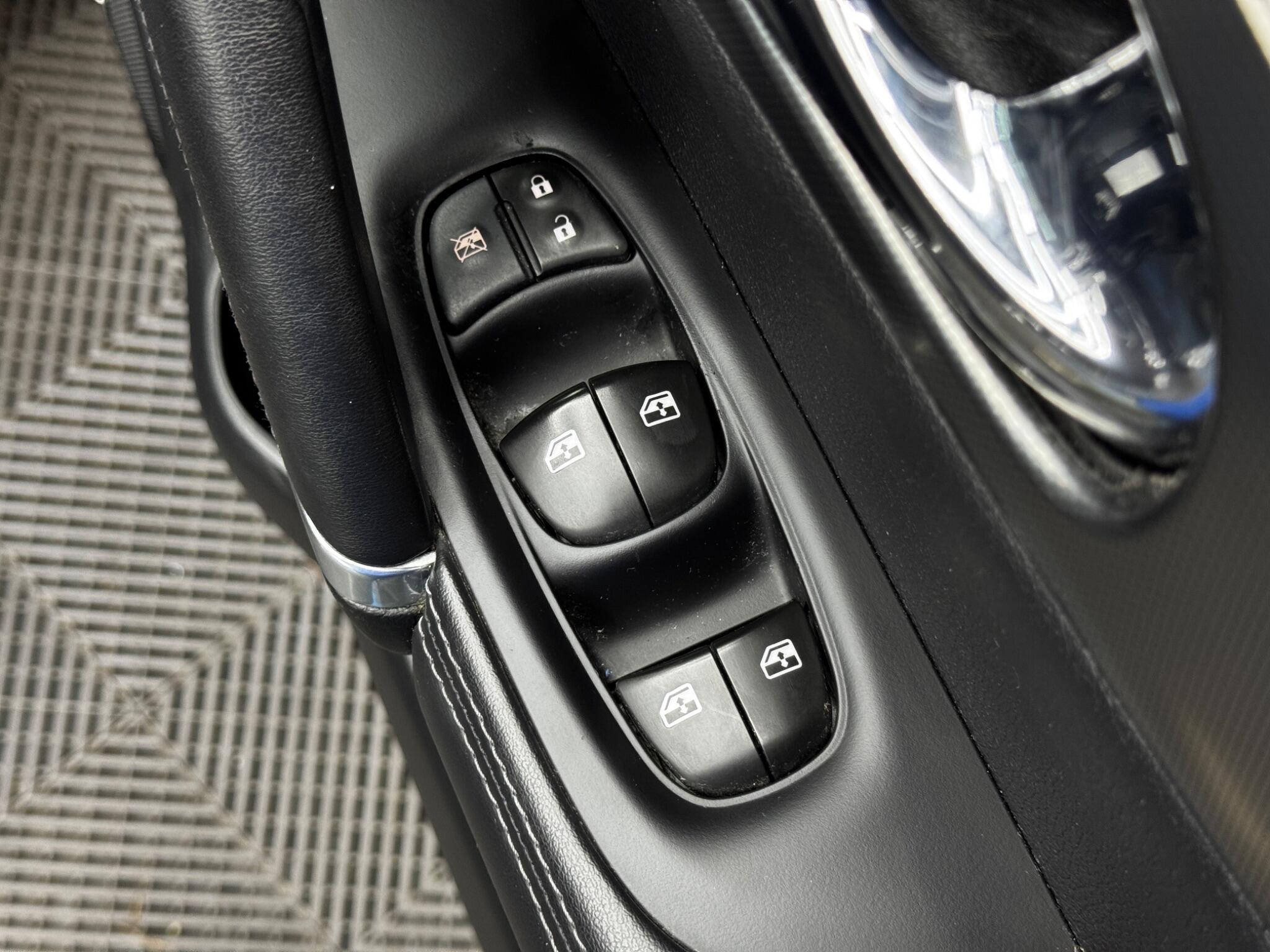 Nissan Qashqai view 38