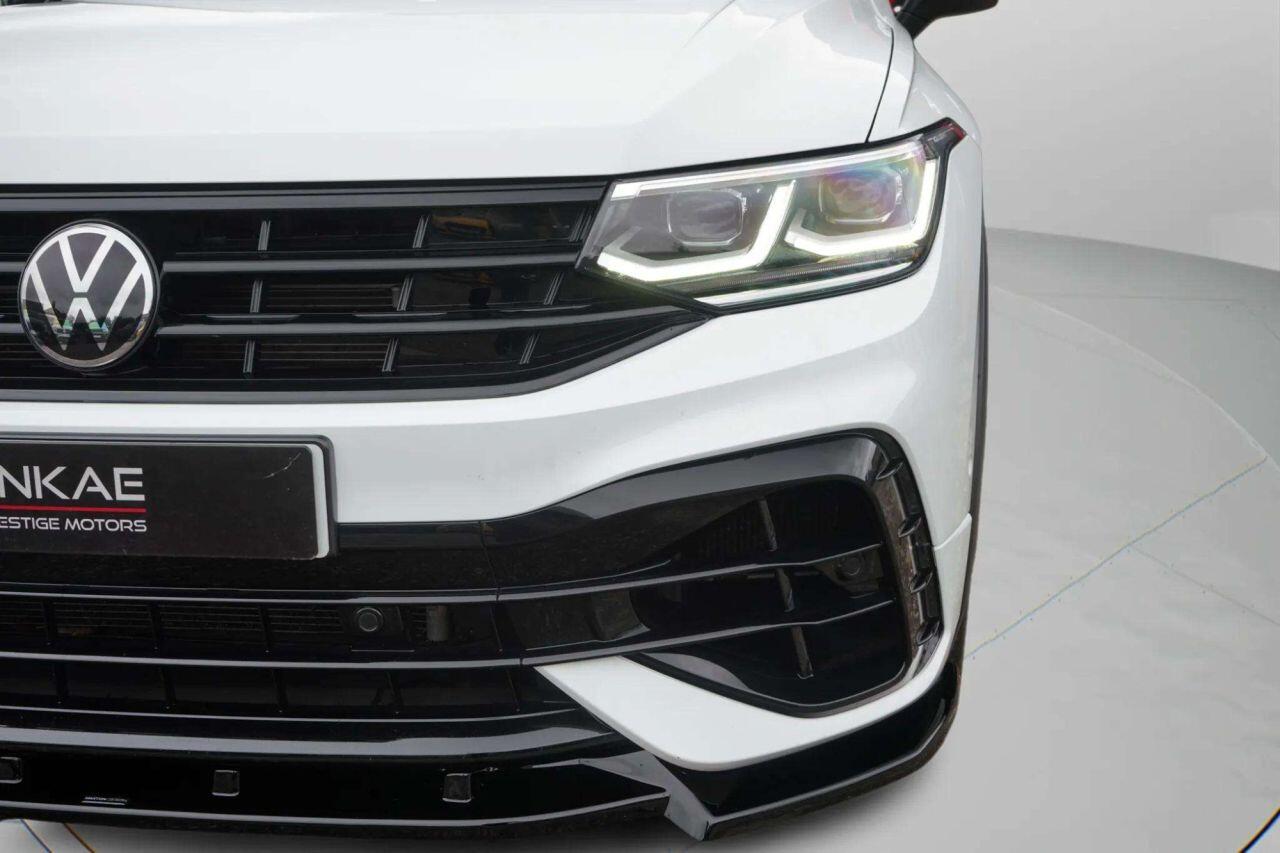 Volkswagen Tiguan view 11