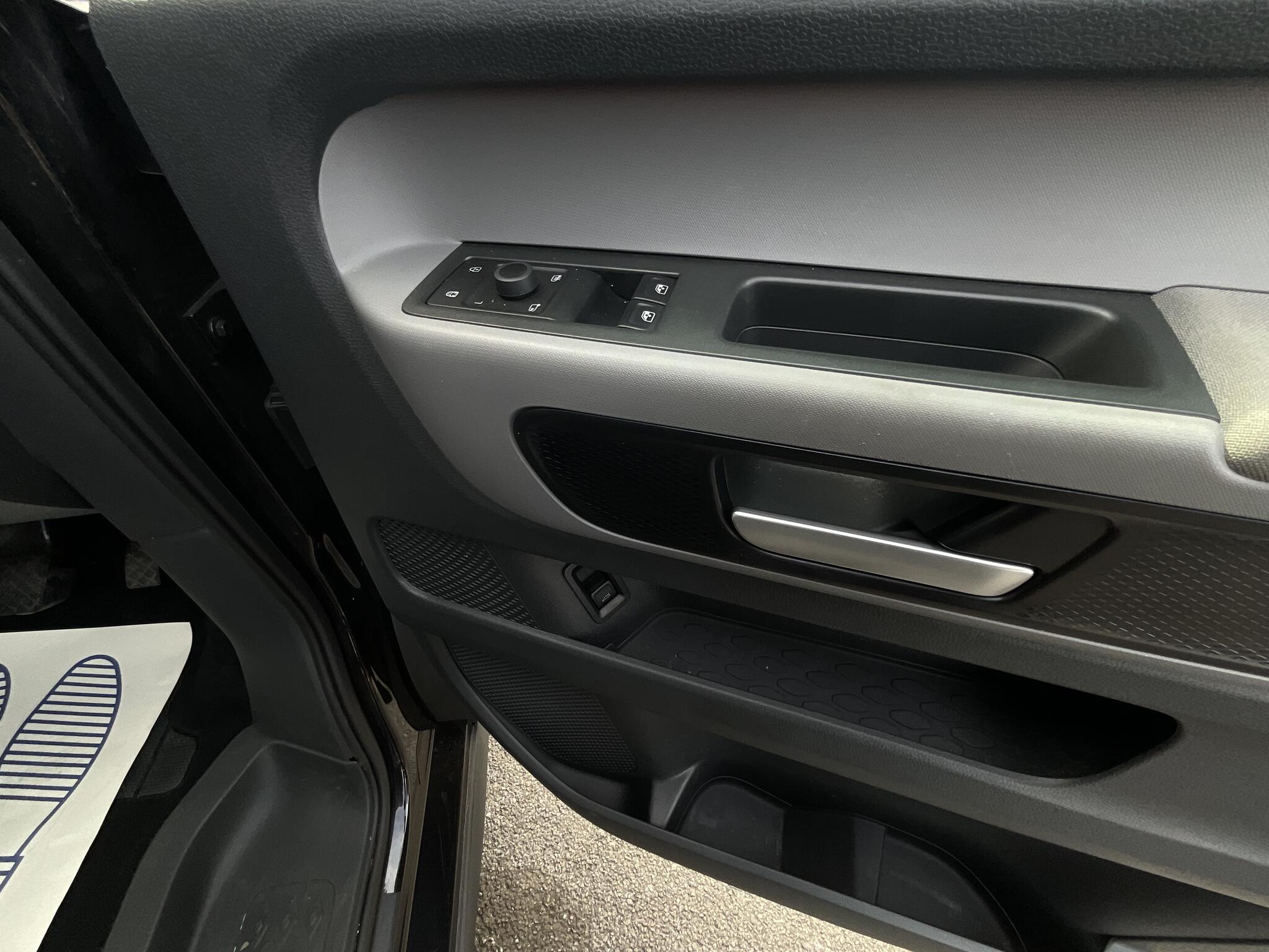 Volkswagen Id. Buzz view 35
