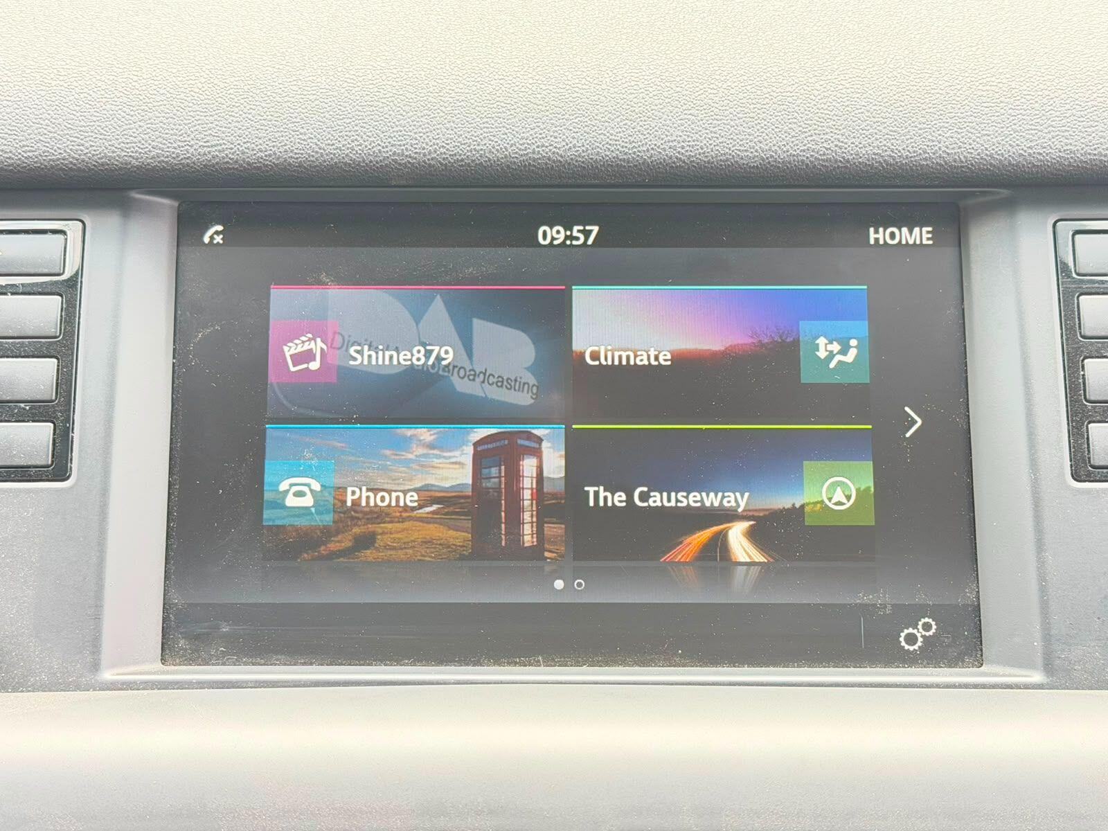 Land Rover Discovery Sport view 26