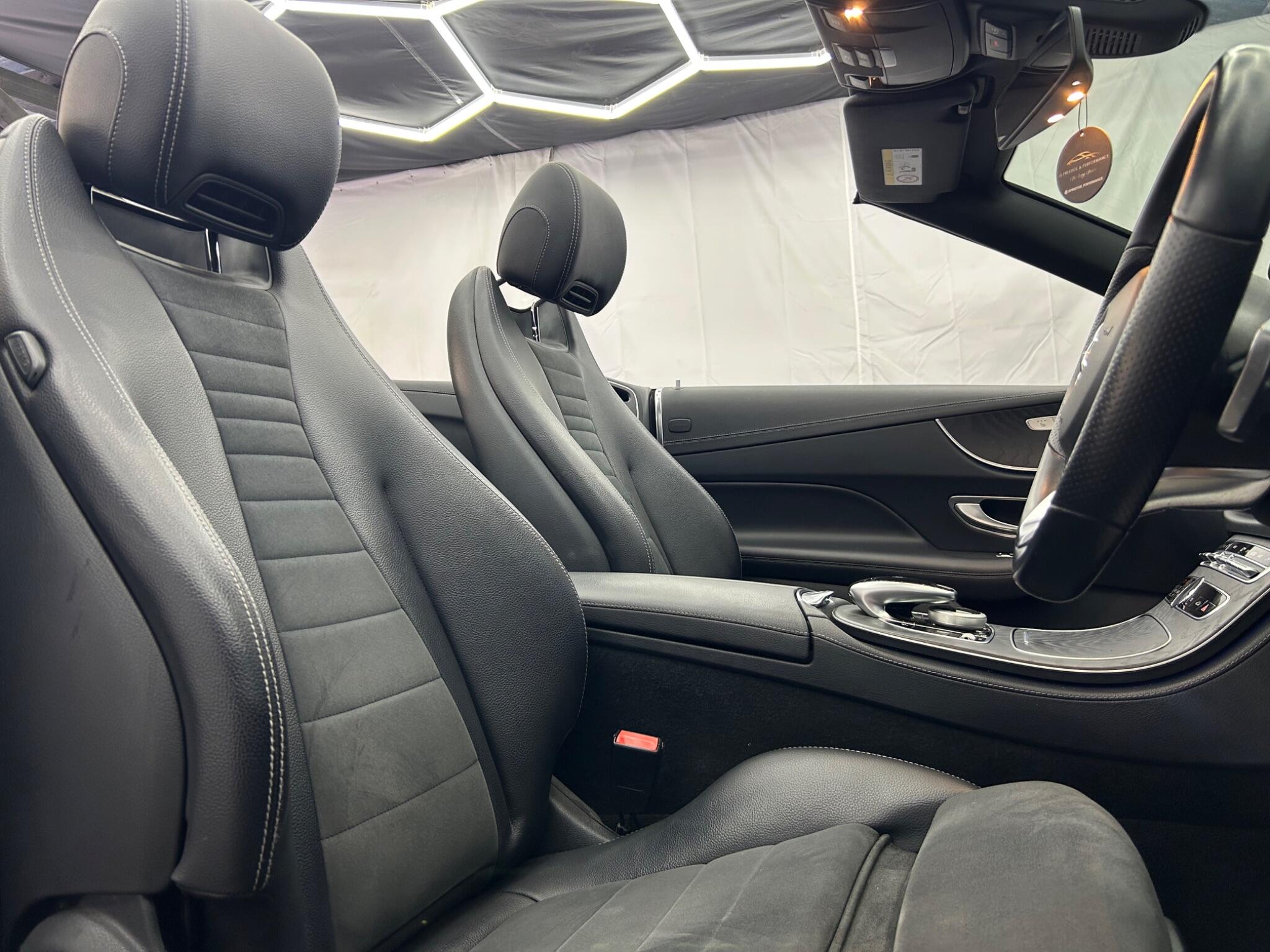 Mercedes-Benz E Class view 25