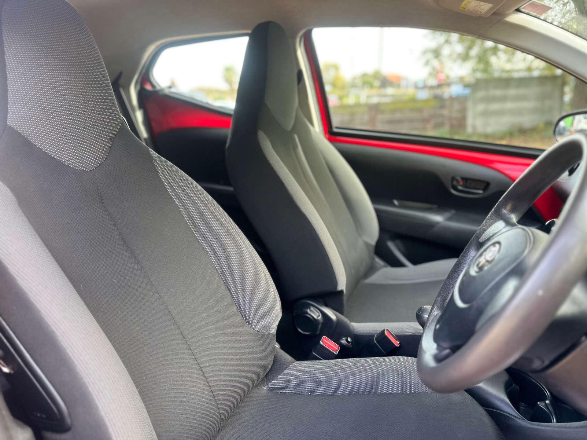 Toyota Aygo view 12