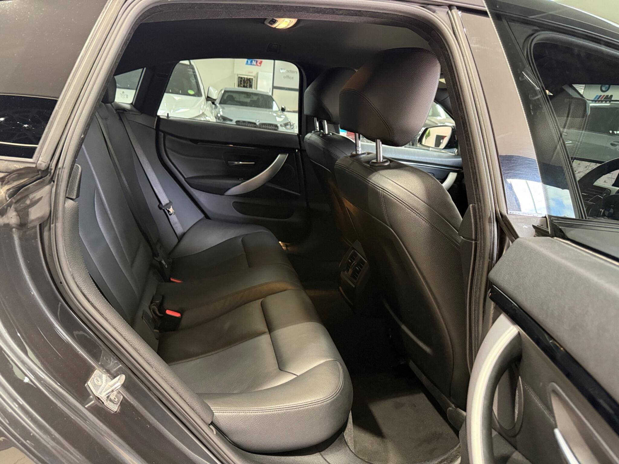 BMW 4 Series view 29