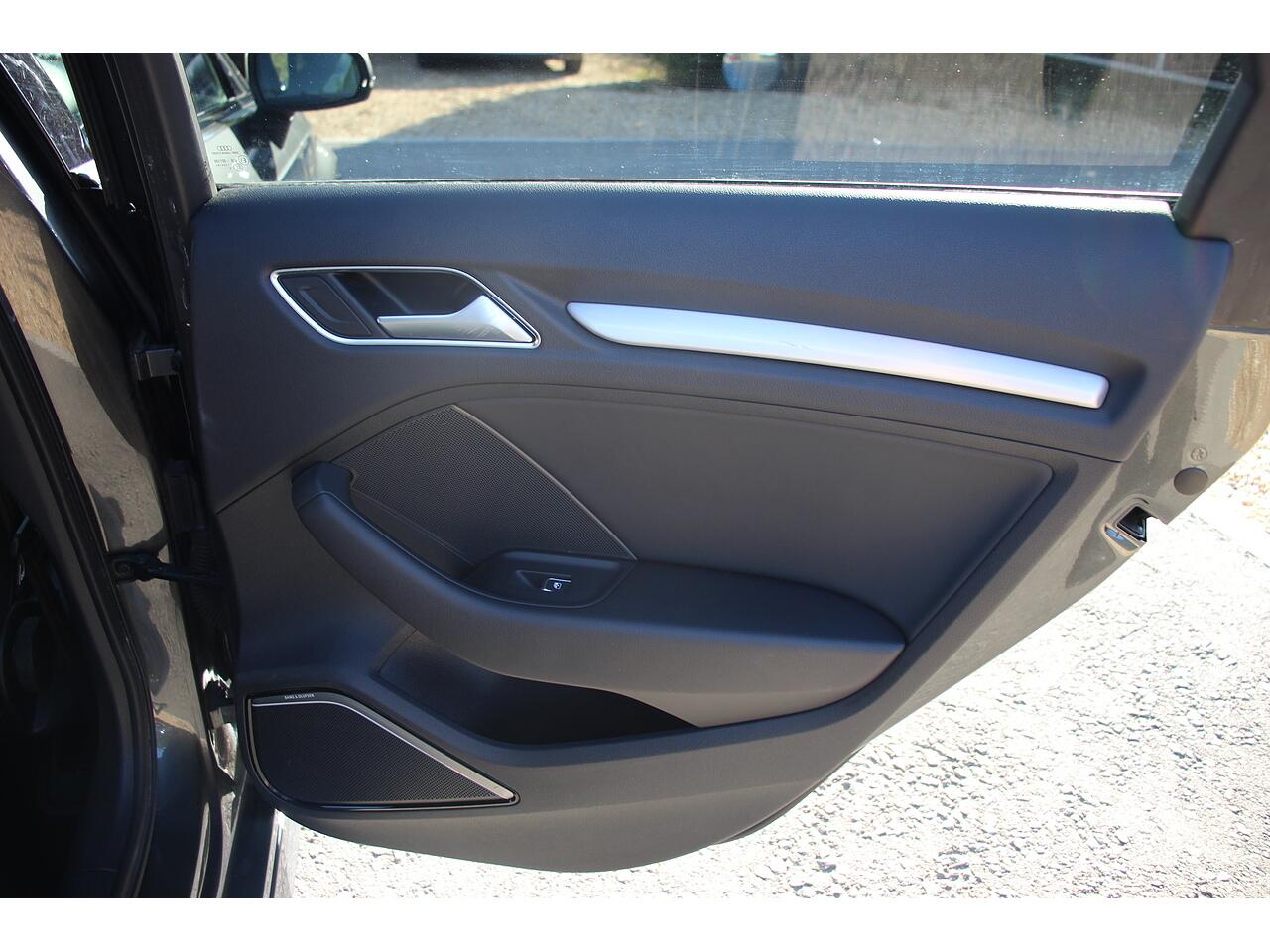 Audi S3 view 33
