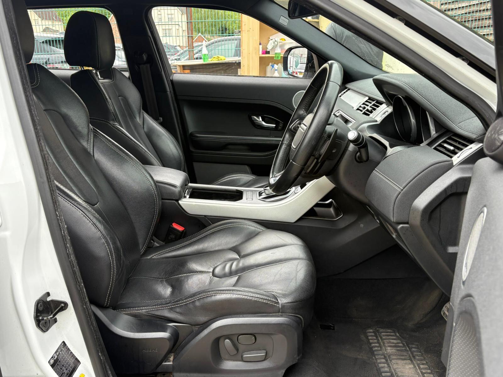 Land Rover Range Rover Evoque view 9