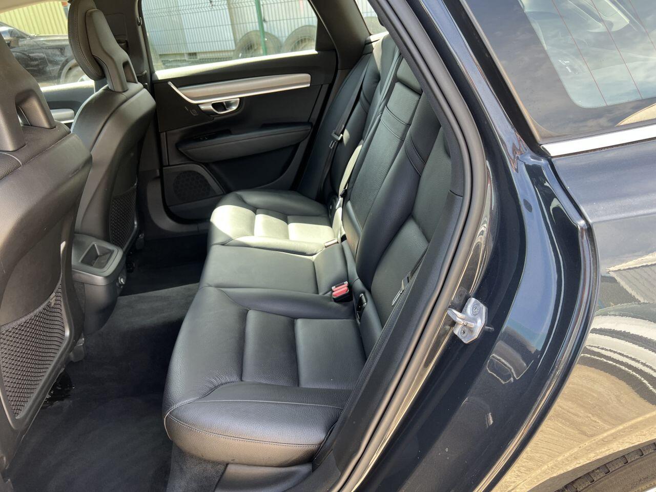 Volvo V90 view 28