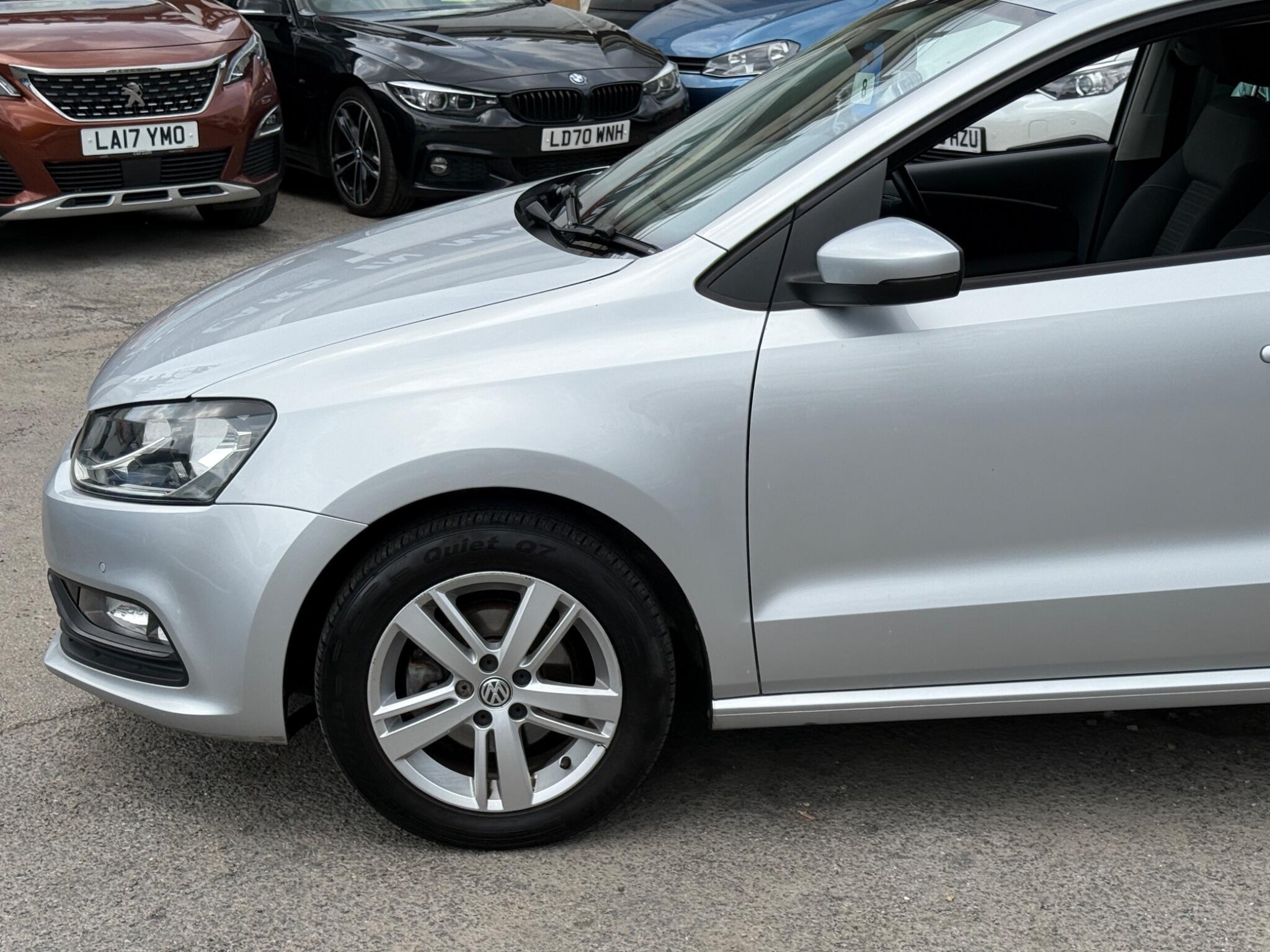 Volkswagen Polo - Image 11